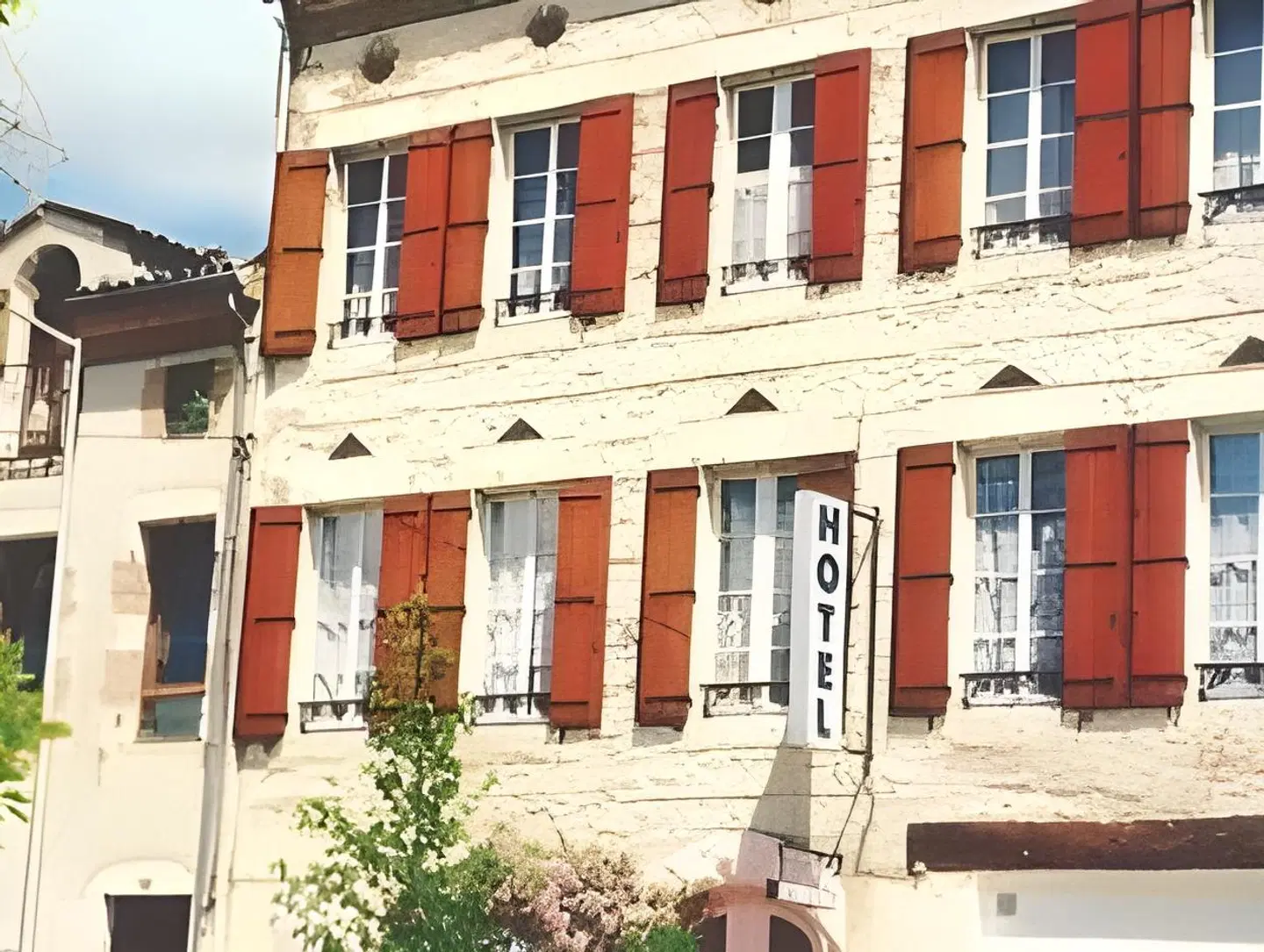 Des Iles EXTERIOR