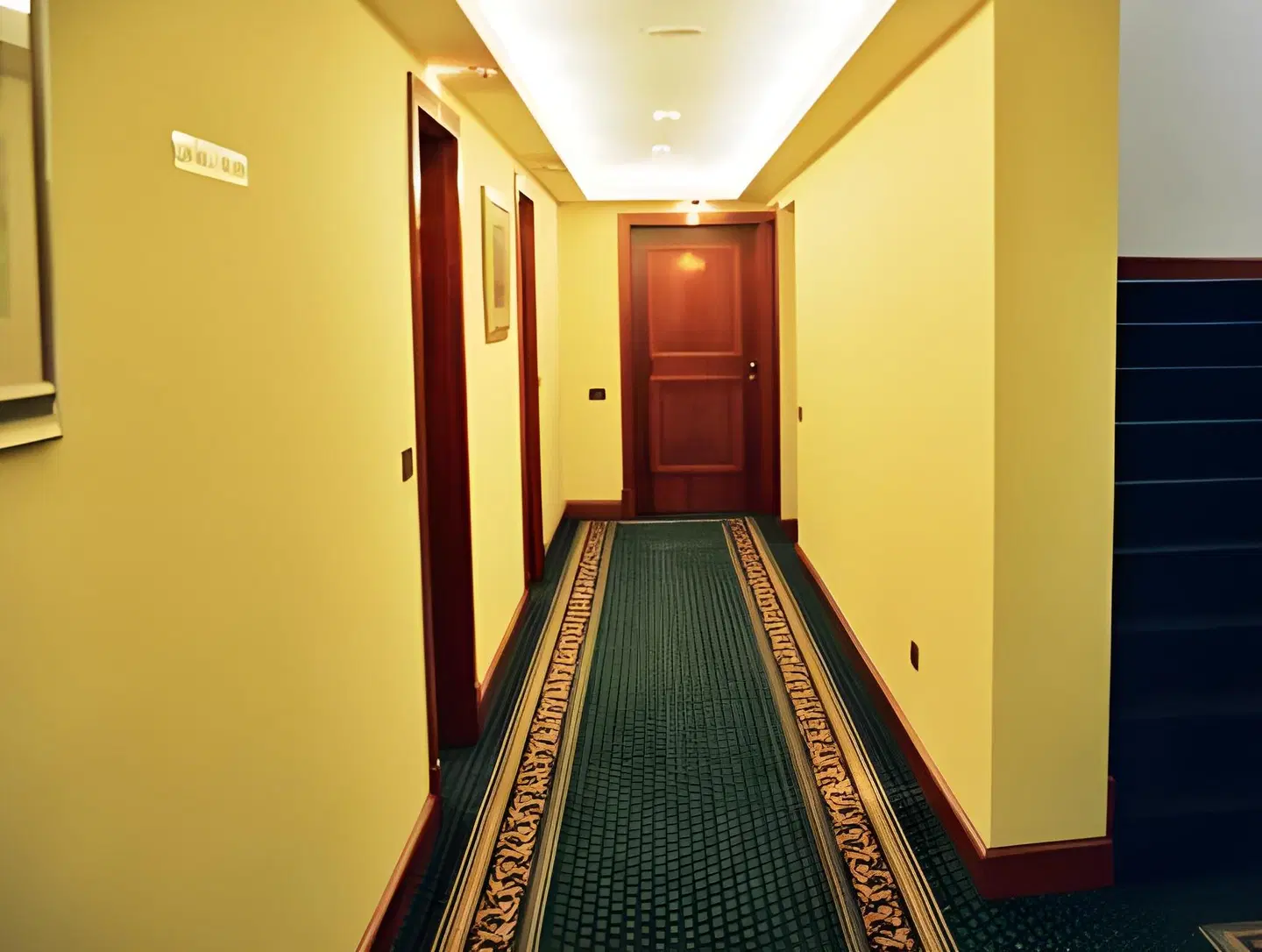 Savus LOUNGE_LOBBY