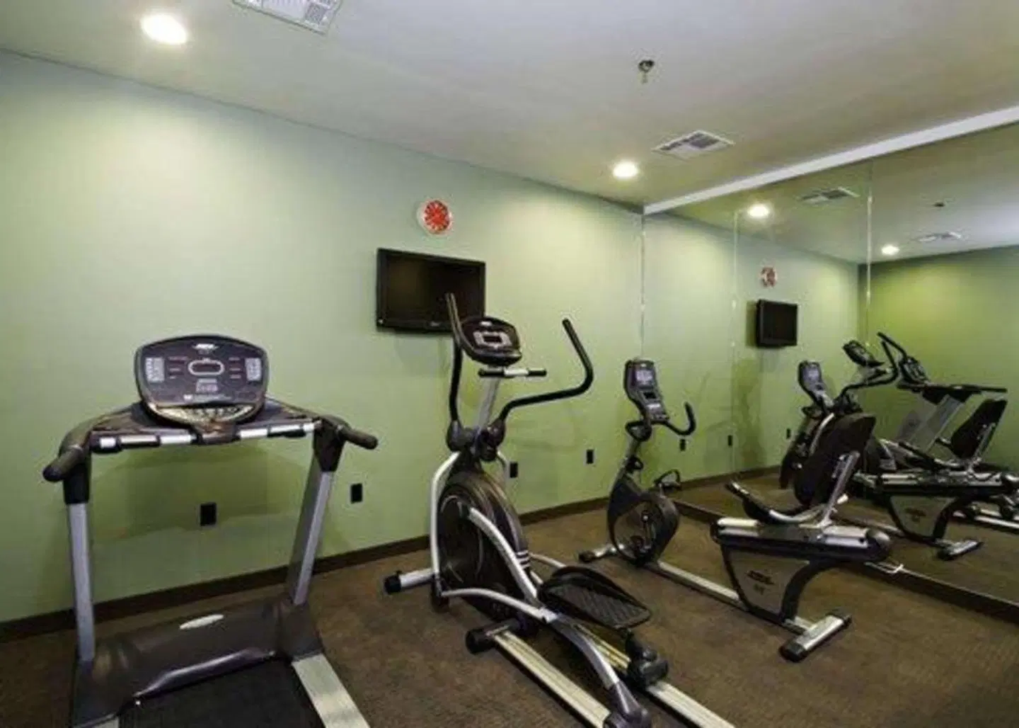 Sleep Inn & Suites Downtown Inner Harbor SPORTS_AND_LEISURE