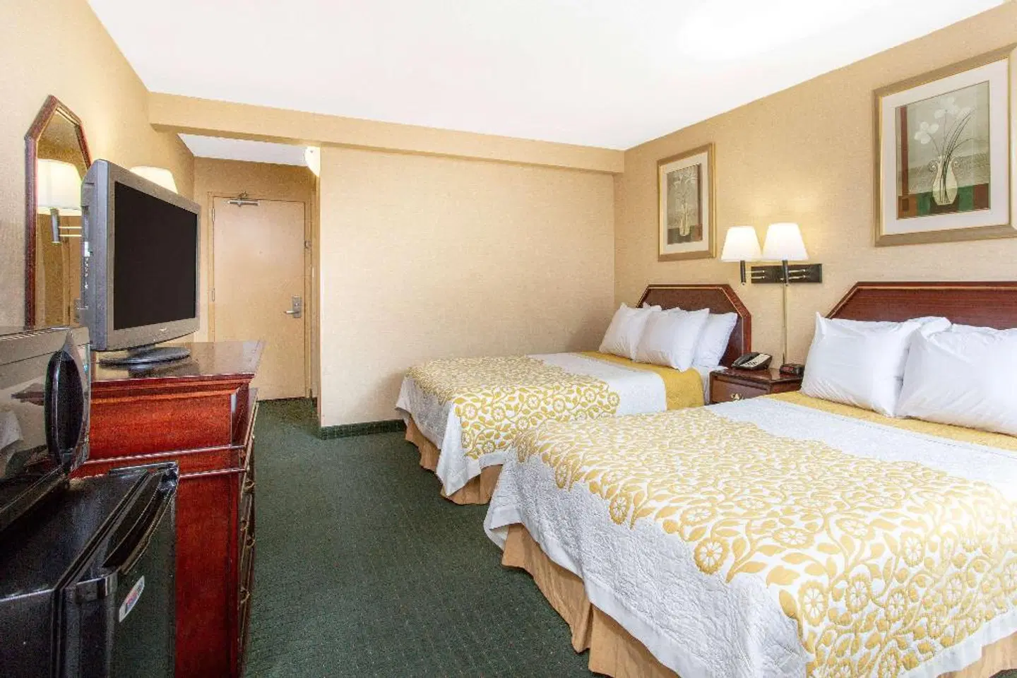 Days Inn by Wyndham College Park ROOM_EXAMPLE