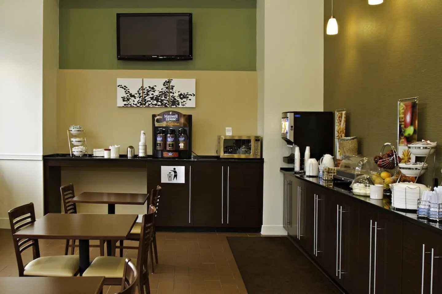 Sleep Inn & Suites Downtown Inner Harbor Restaurant