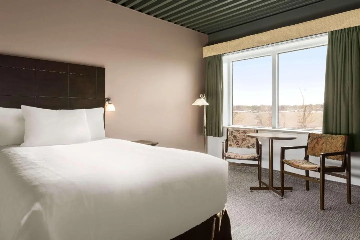 Travelodge by Wyndham Baie-Comeau ROOM_EXAMPLE
