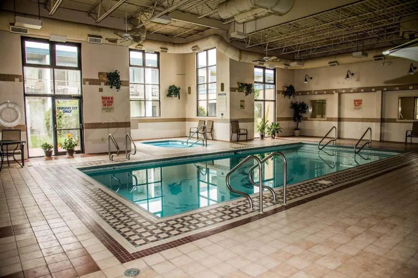 Baymont by Wyndham Fargo Hallenbad