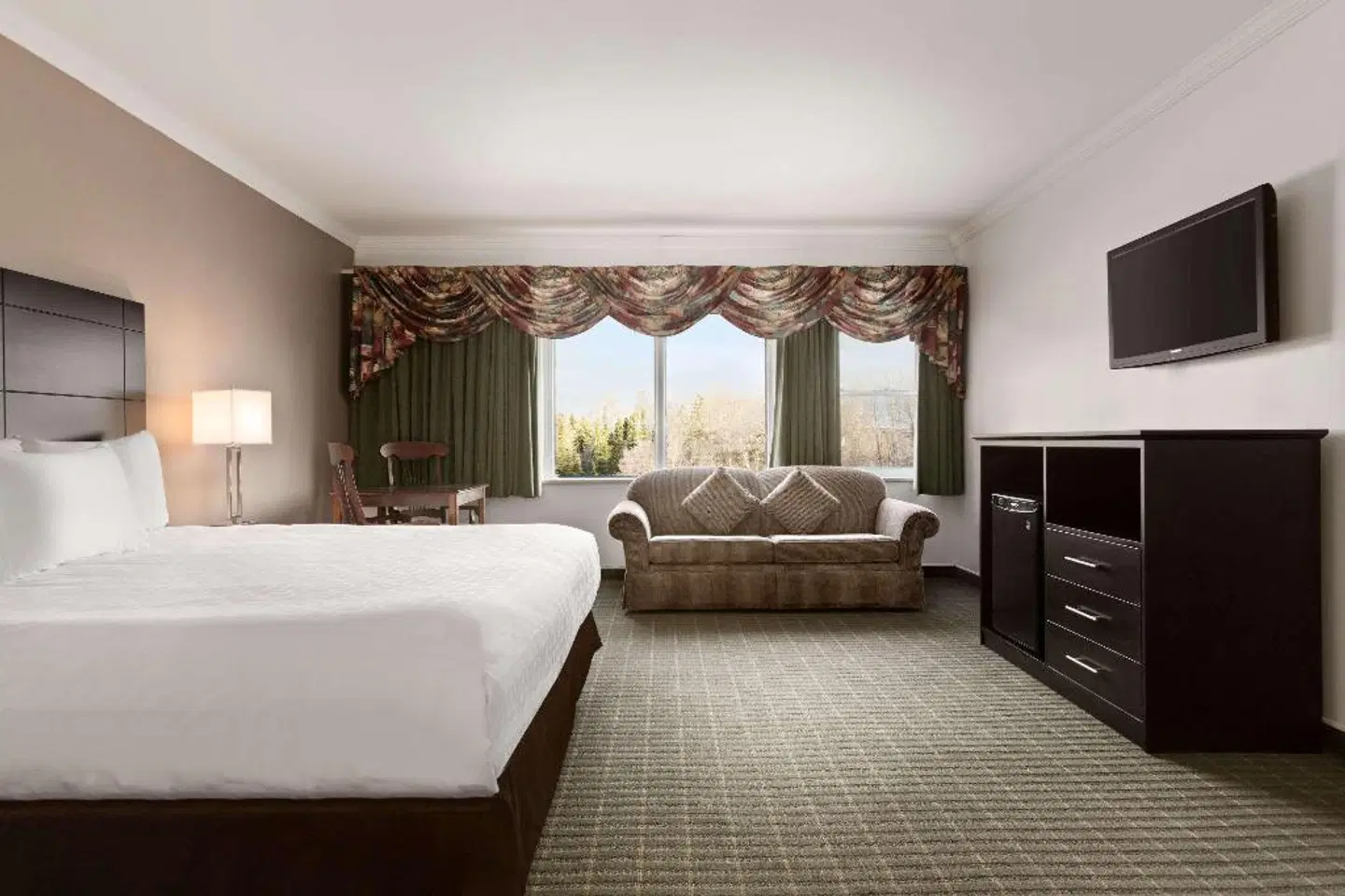 Travelodge by Wyndham Baie-Comeau ROOM_EXAMPLE