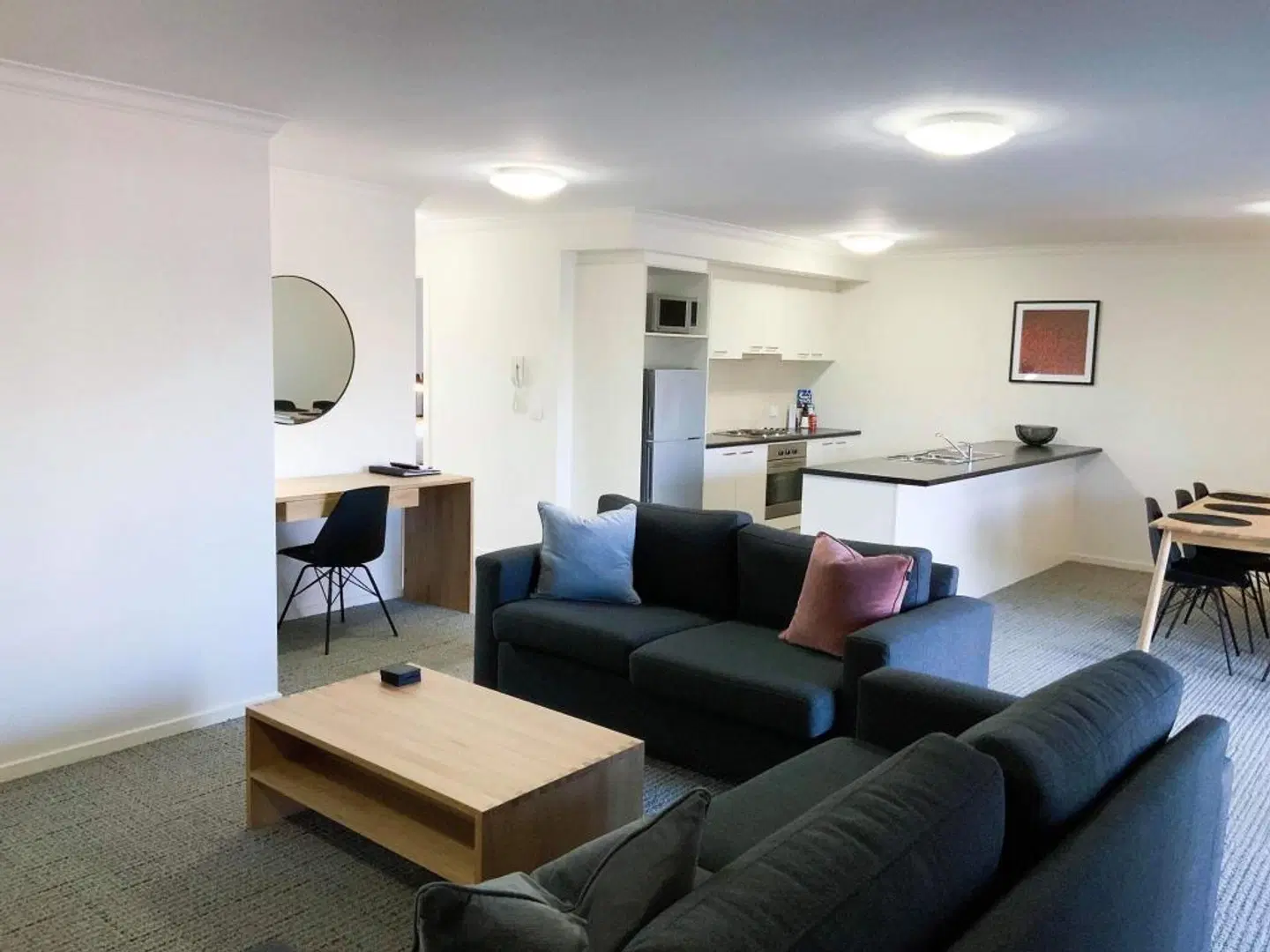 Quest Sale LOUNGE_LOBBY