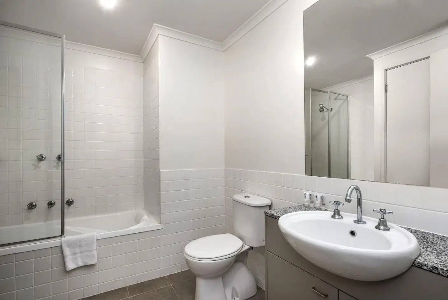 Quest Moonee Valley Badezimmer