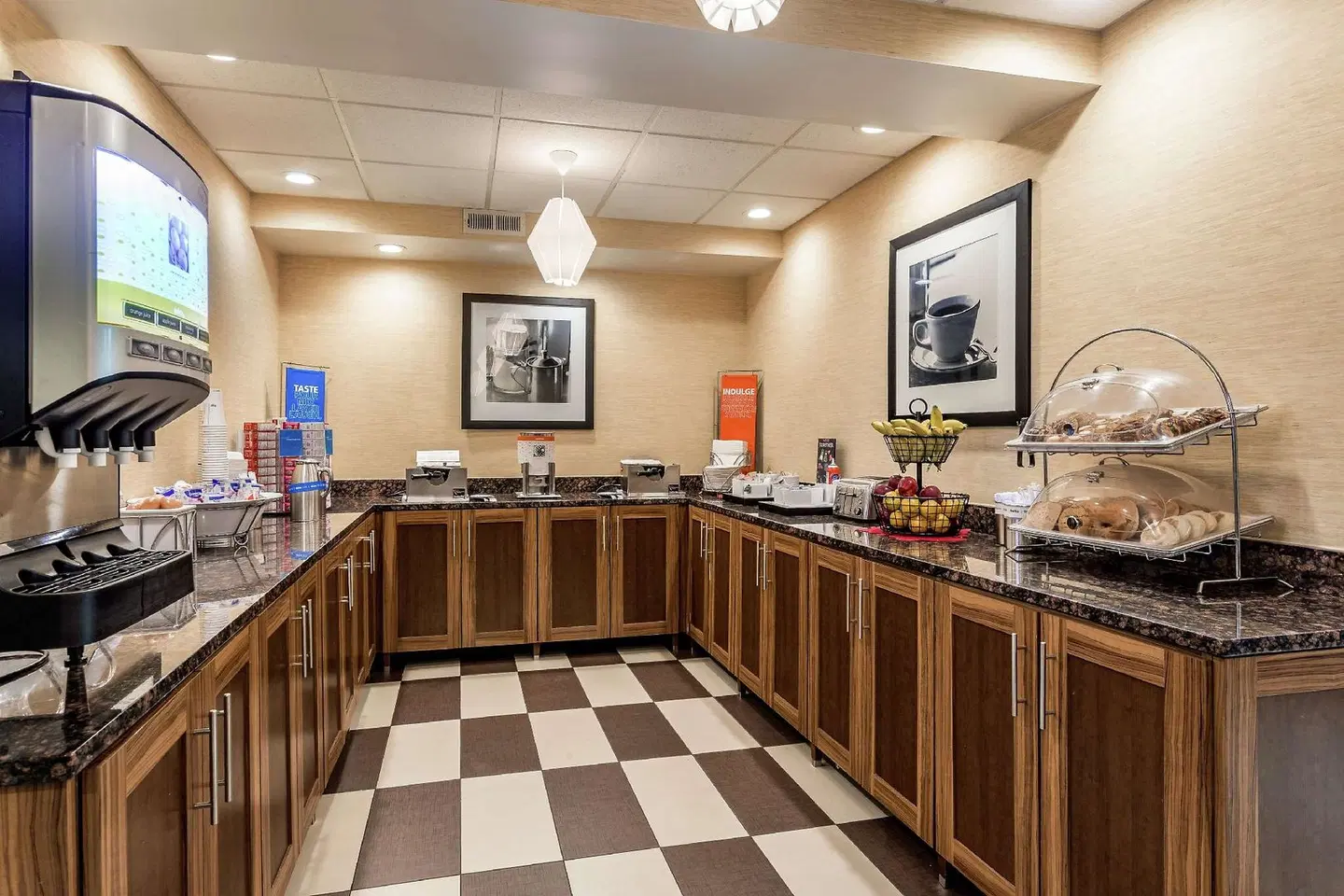 Hampton Inn Milwaukee Airport Restaurant