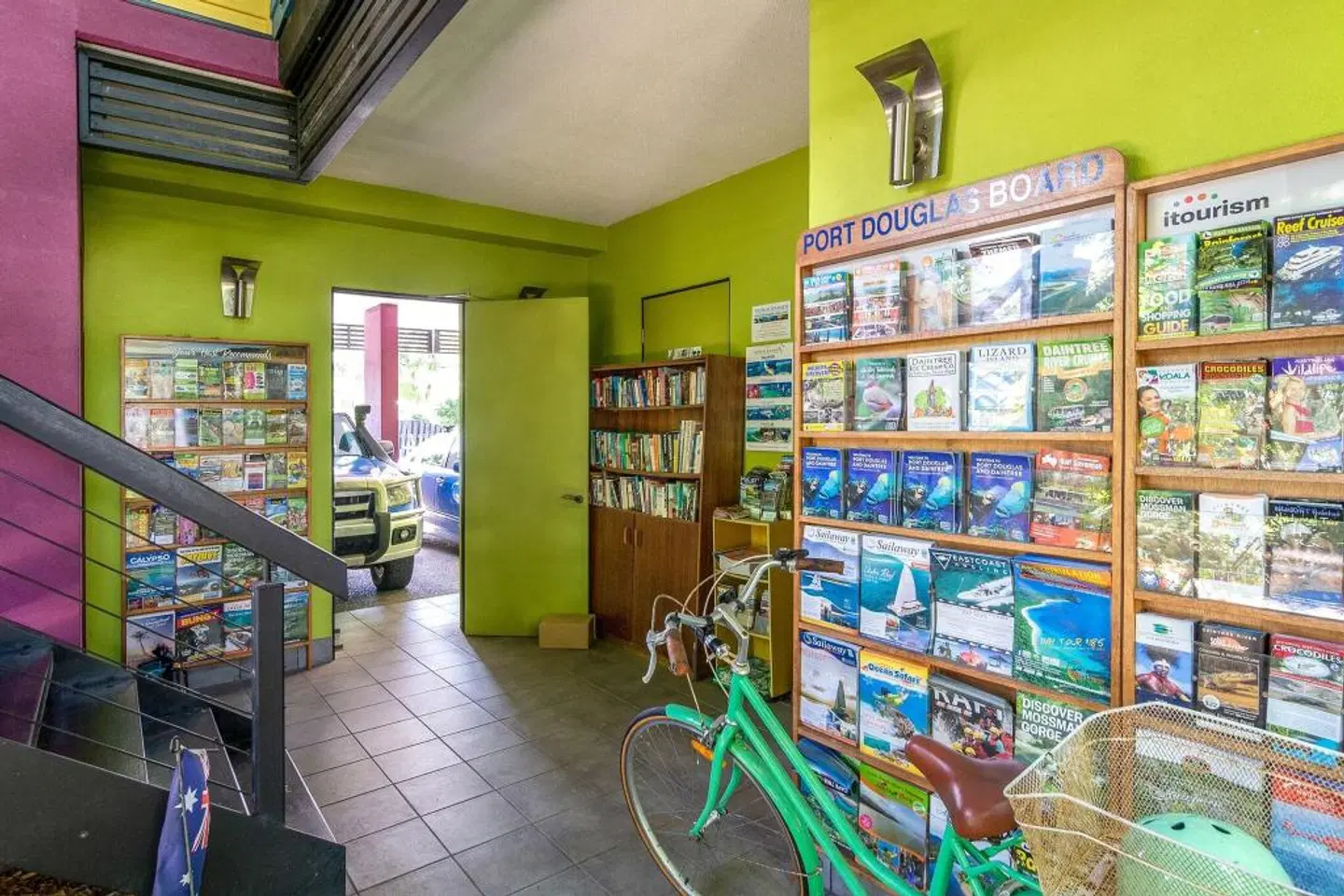 Dreamcatcher Apartments Bar