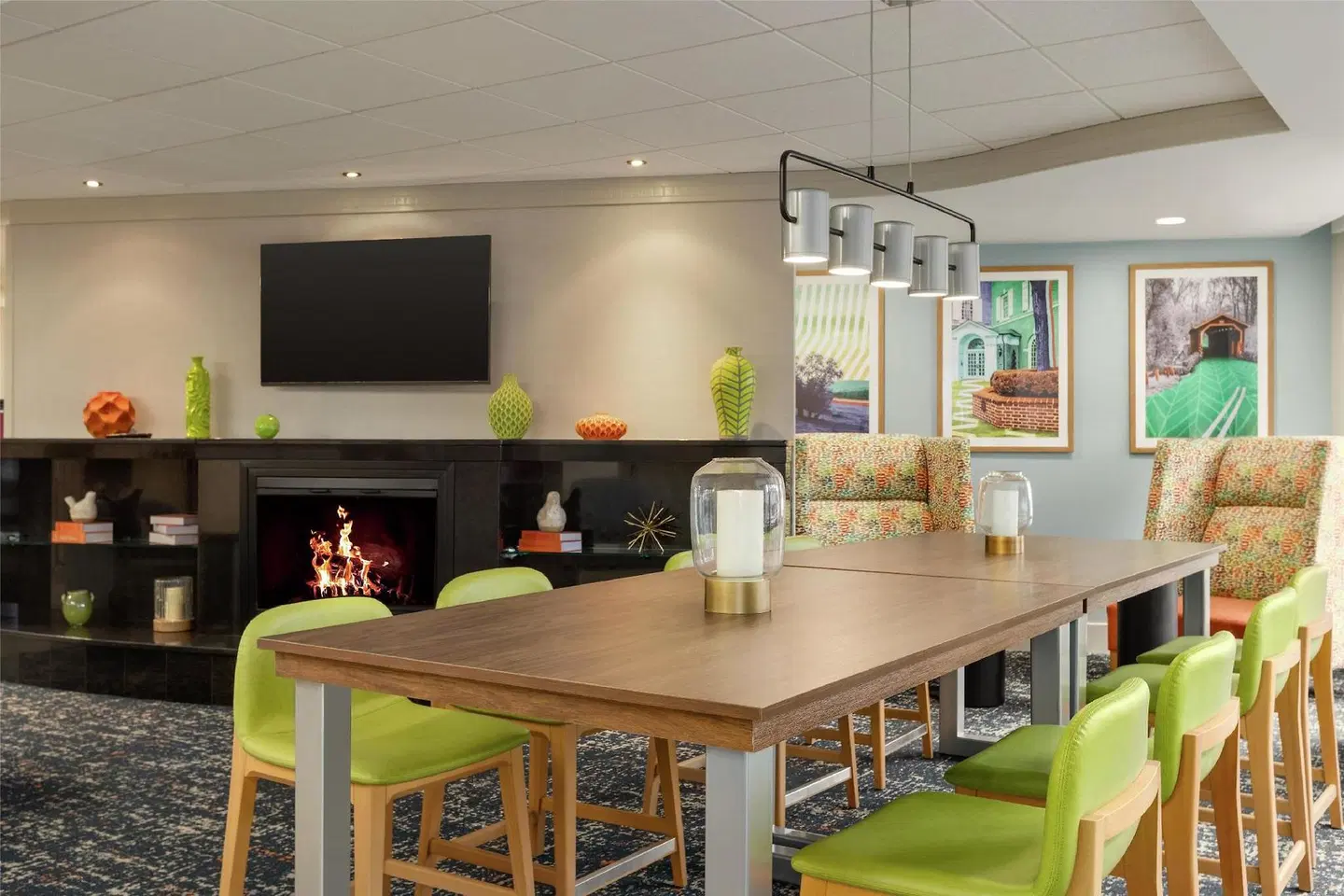Hampton Inn Lancaster Bar