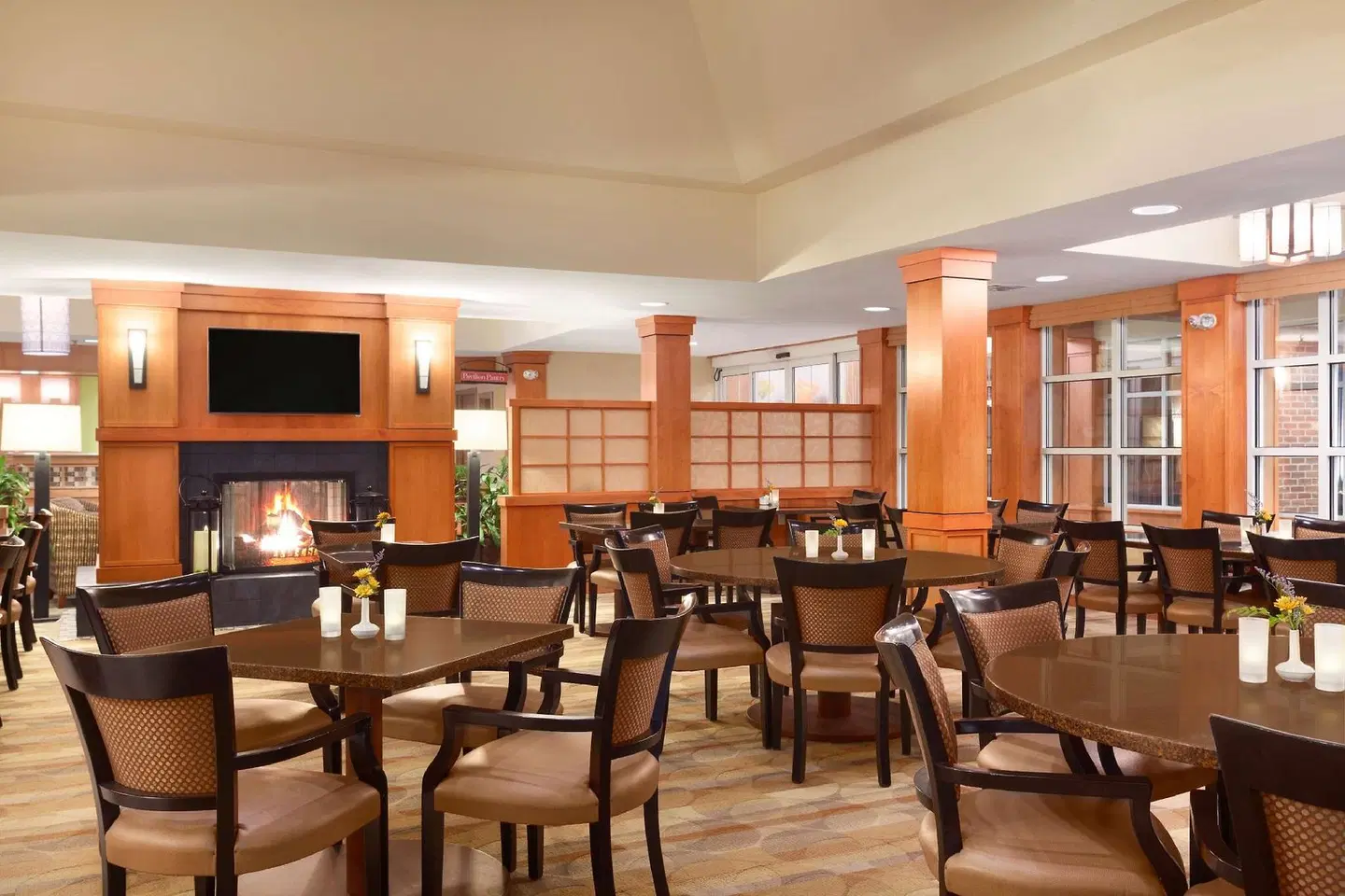 Hilton Garden Inn Lancaster Bar