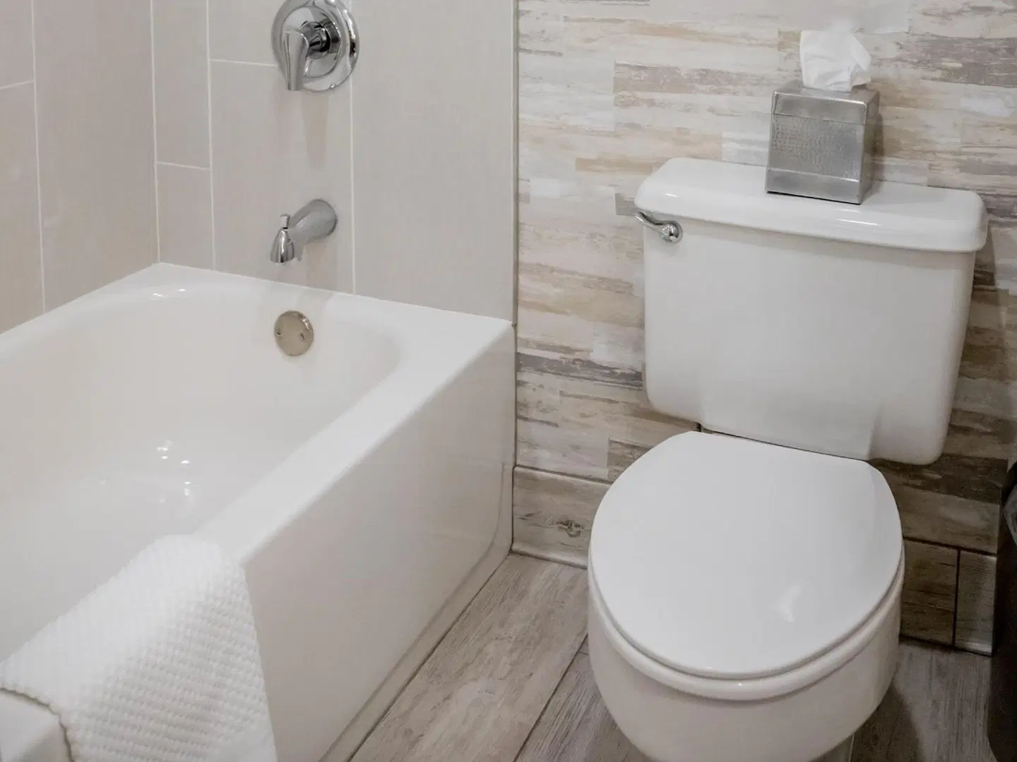 Hilton Lexington Suites Badezimmer