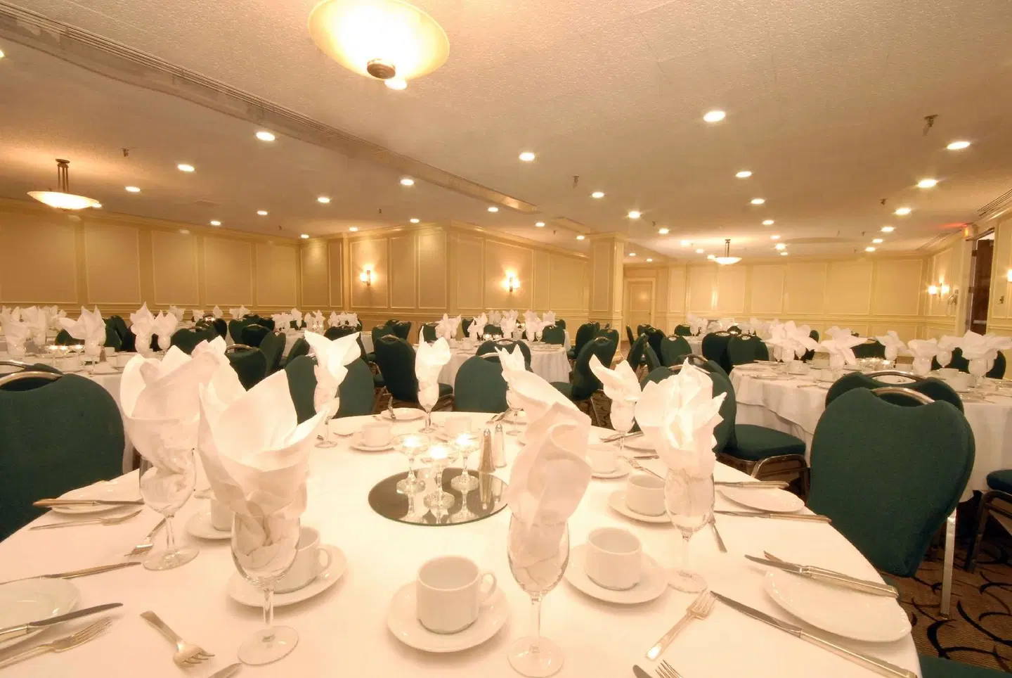 DoubleTree by Hilton Hotel London Ontario Restaurant
