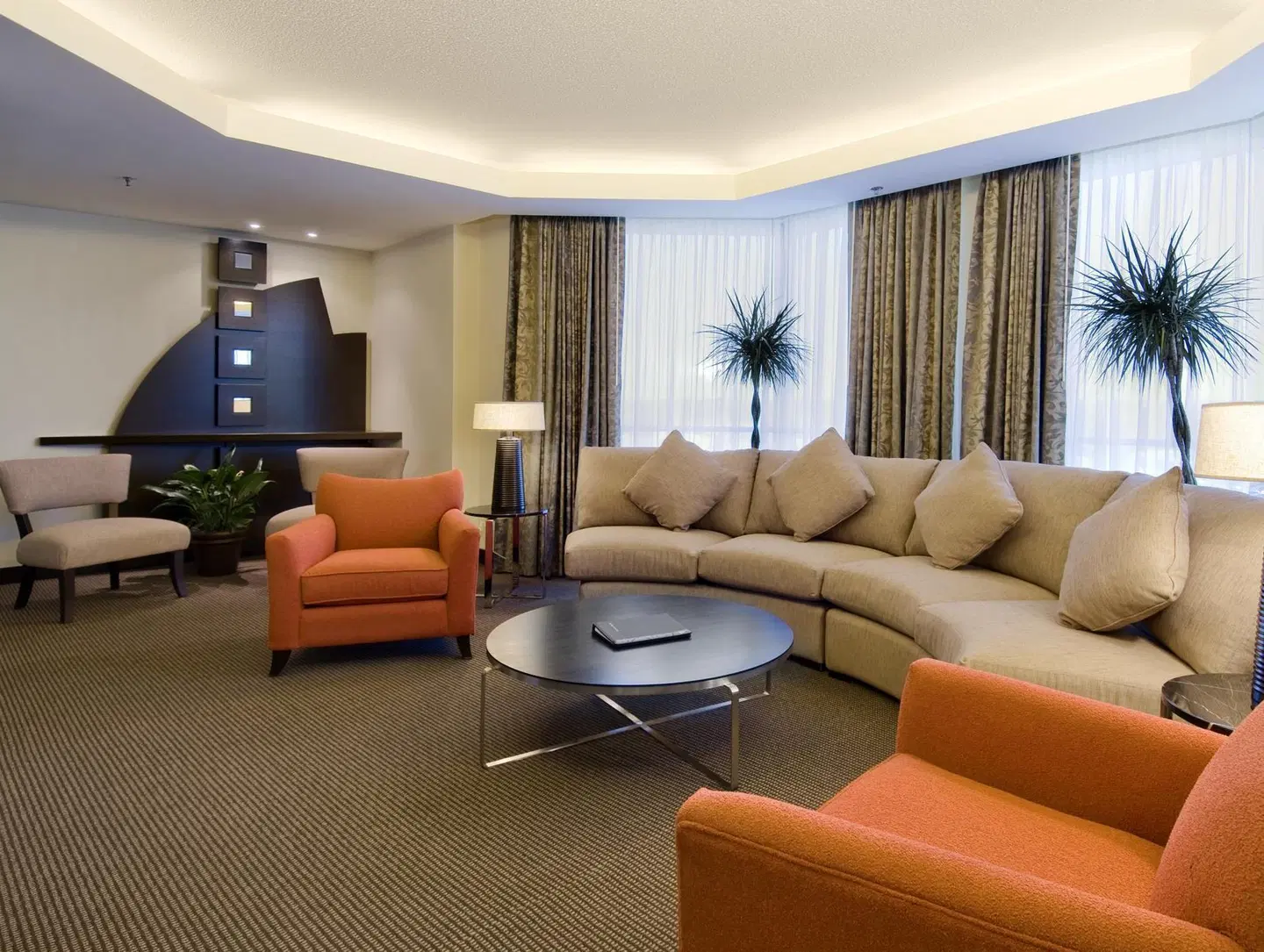 Hilton Suites Toronto Markham Conference Centre & Spa ROOM_EXAMPLE