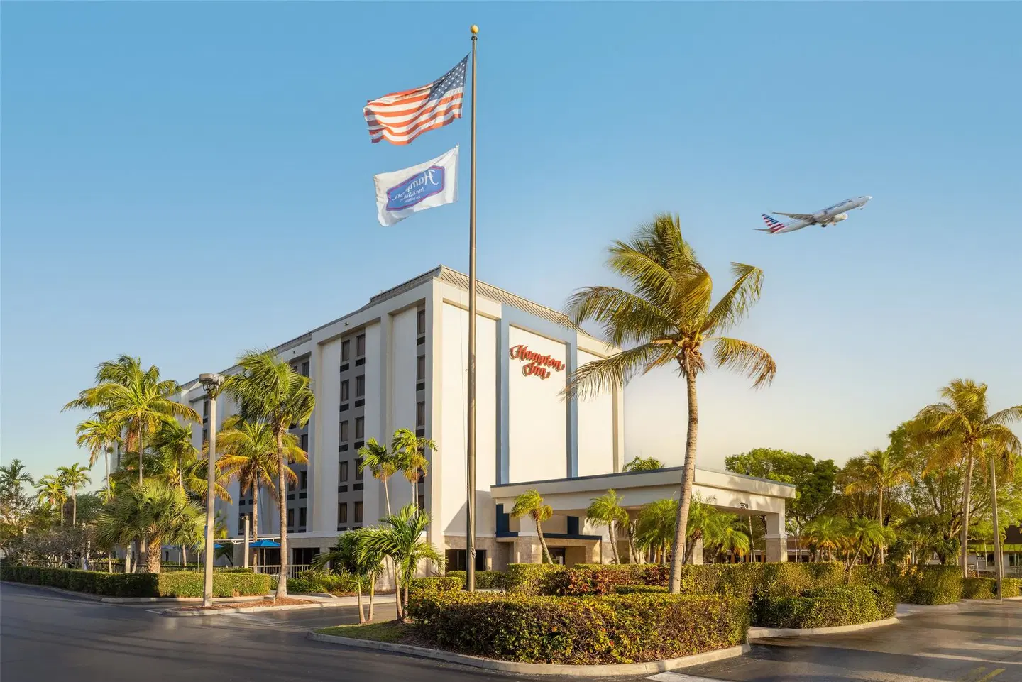 Hampton Inn Miami-Airport West EXTERIOR