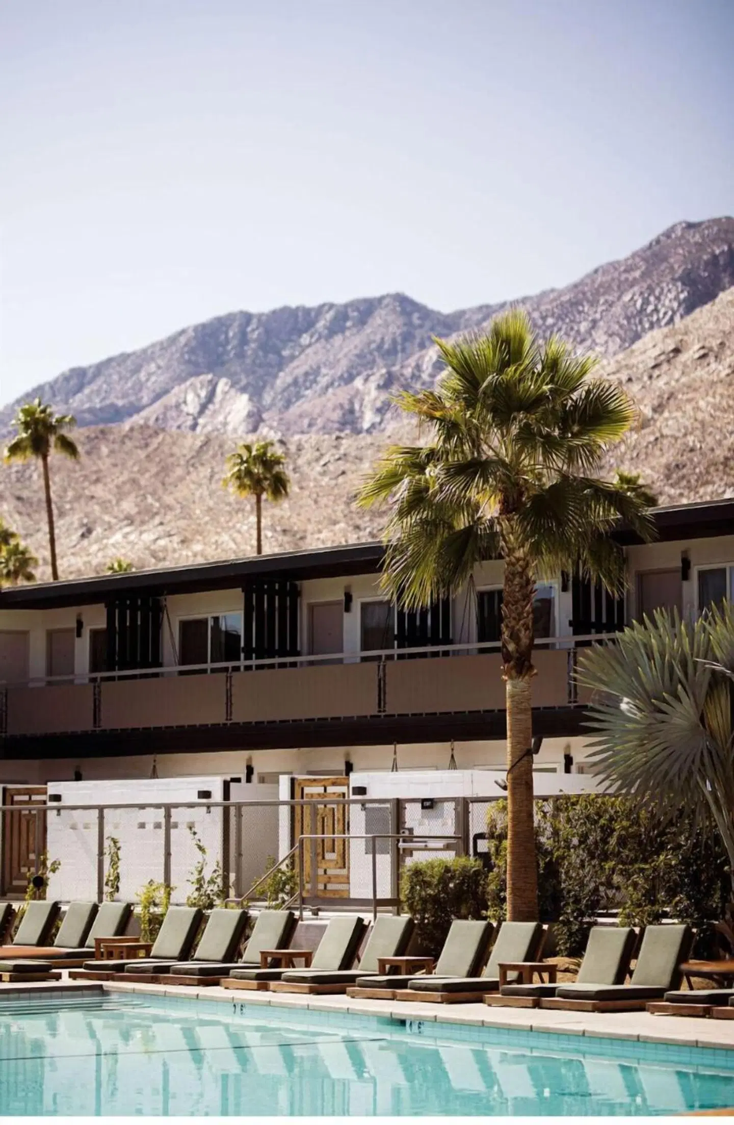 V Palm Springs EXTERIOR