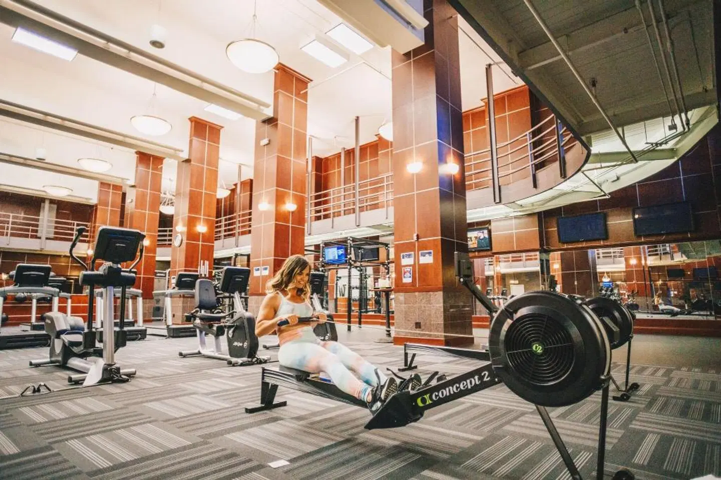 Hyatt Centric Downtown Minneapolis SPORTS_AND_LEISURE