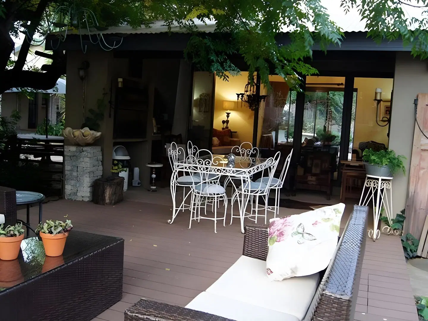 Cunningham Cottage Guest House Terrasse