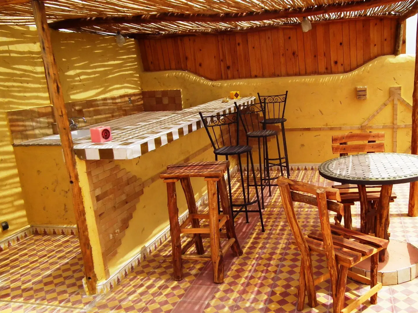 Dar Rio Oro Bar