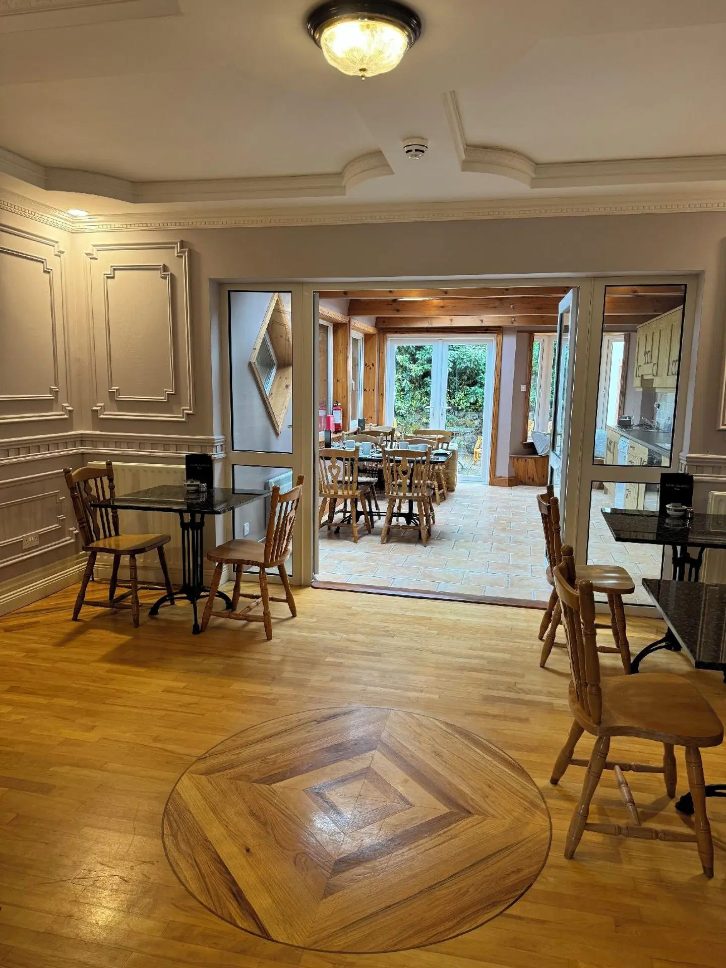 Ashville Guesthouse Bar