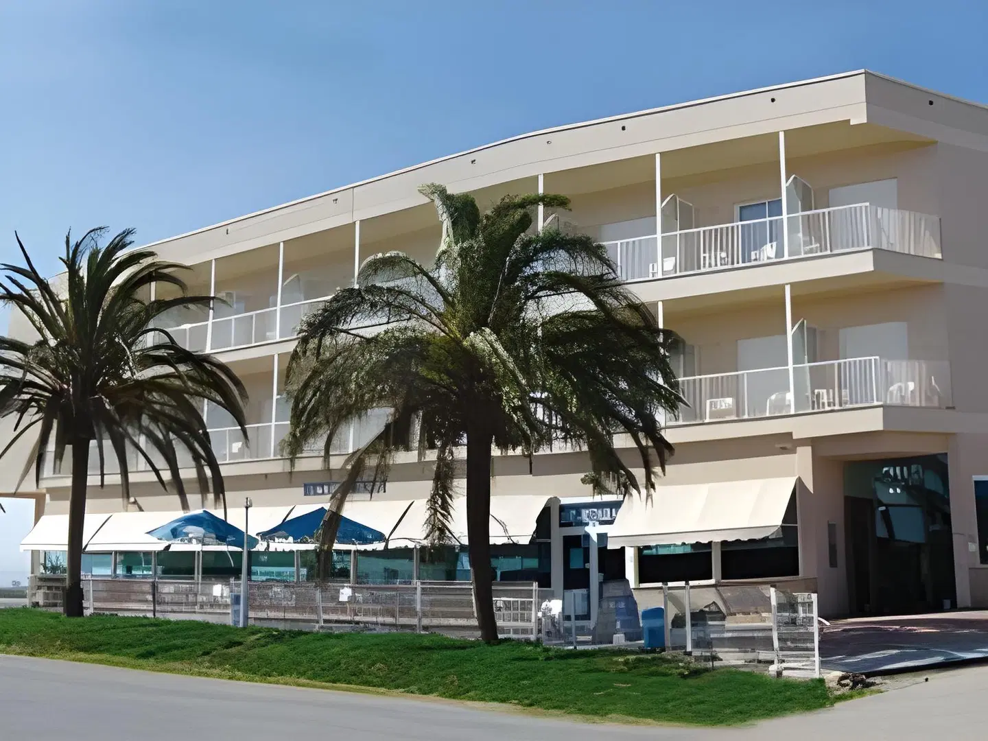 Mediterrani Blau EXTERIOR