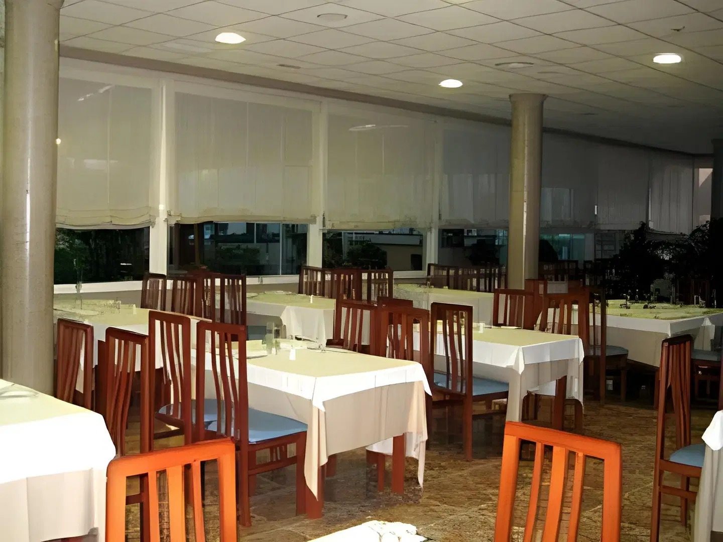 Mediterrani Blau Restaurant