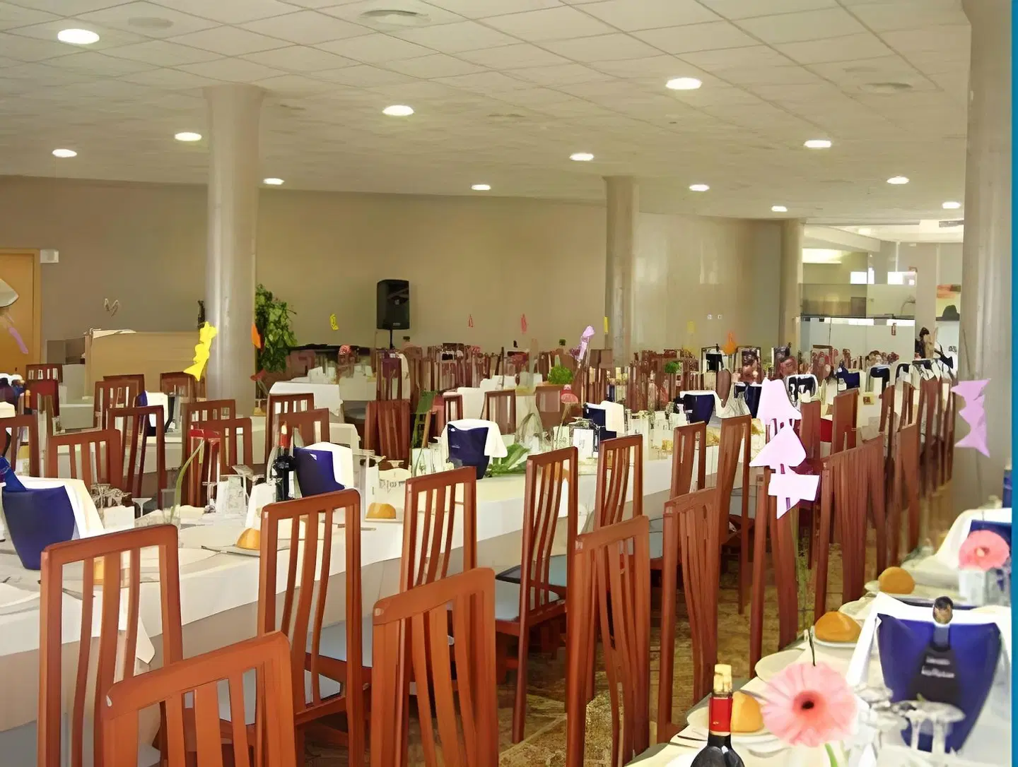Mediterrani Blau Restaurant
