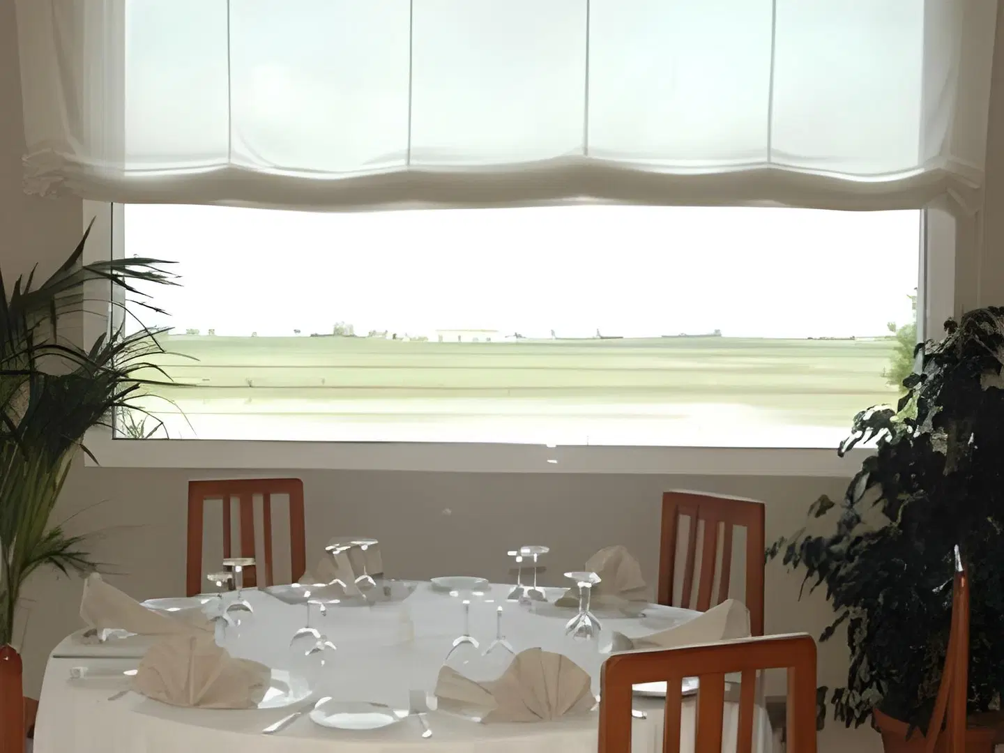 Mediterrani Blau Restaurant