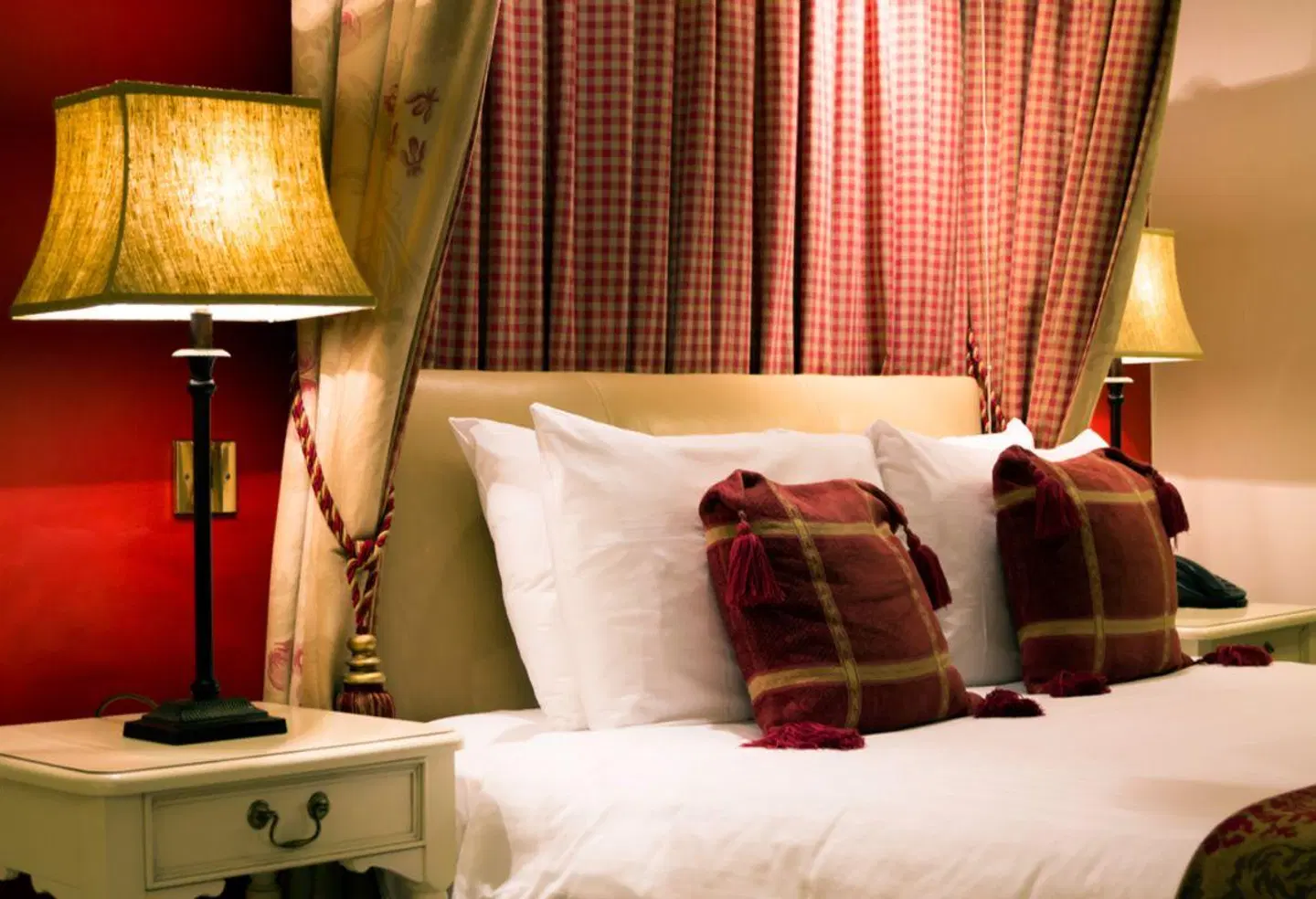 Rising Sun Hotel ROOM_EXAMPLE
