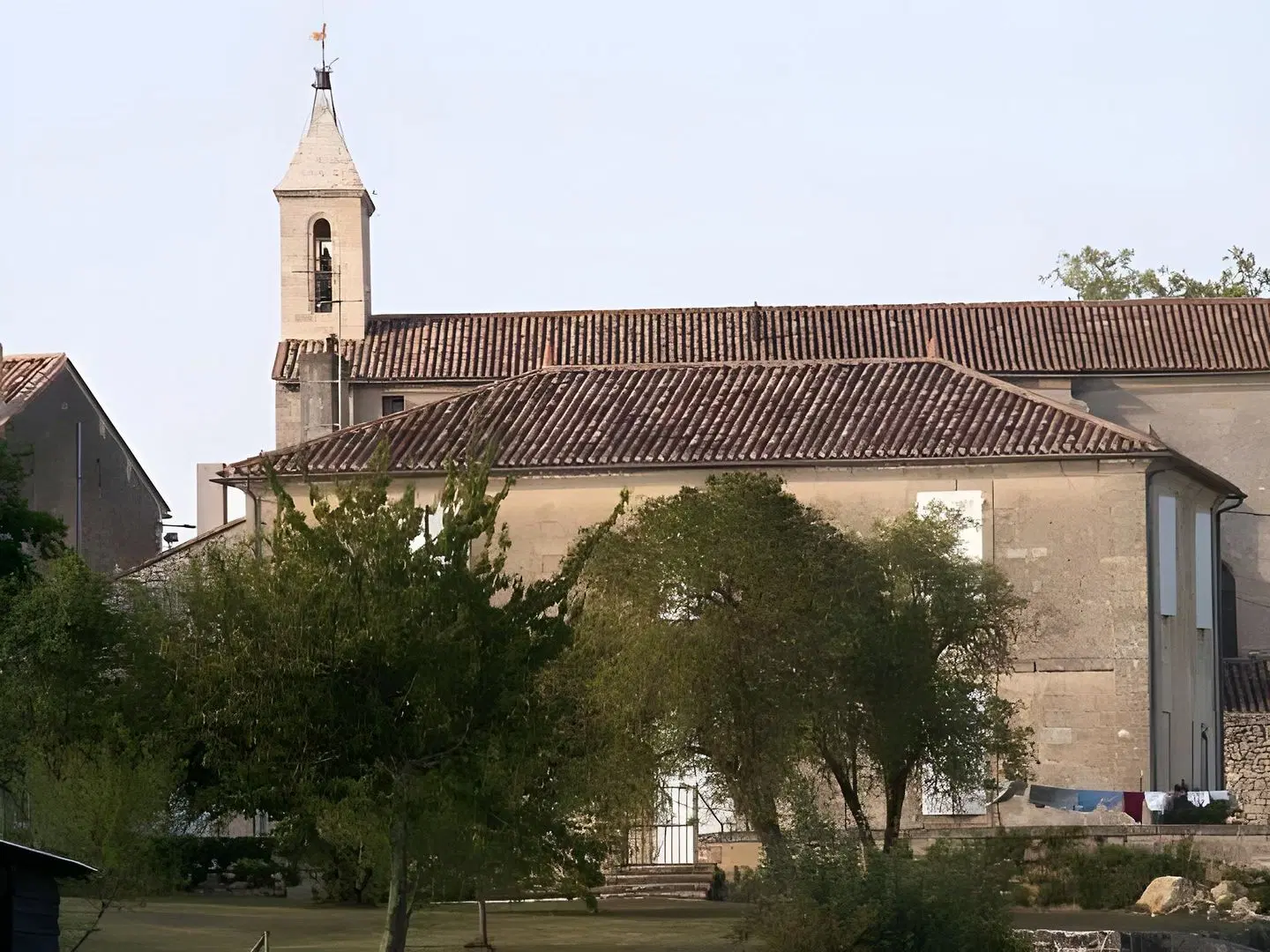 Les Raisins du Bonheur EXTERIOR