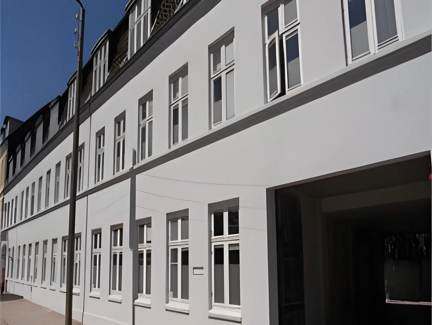 City Hotel Oasia EXTERIOR