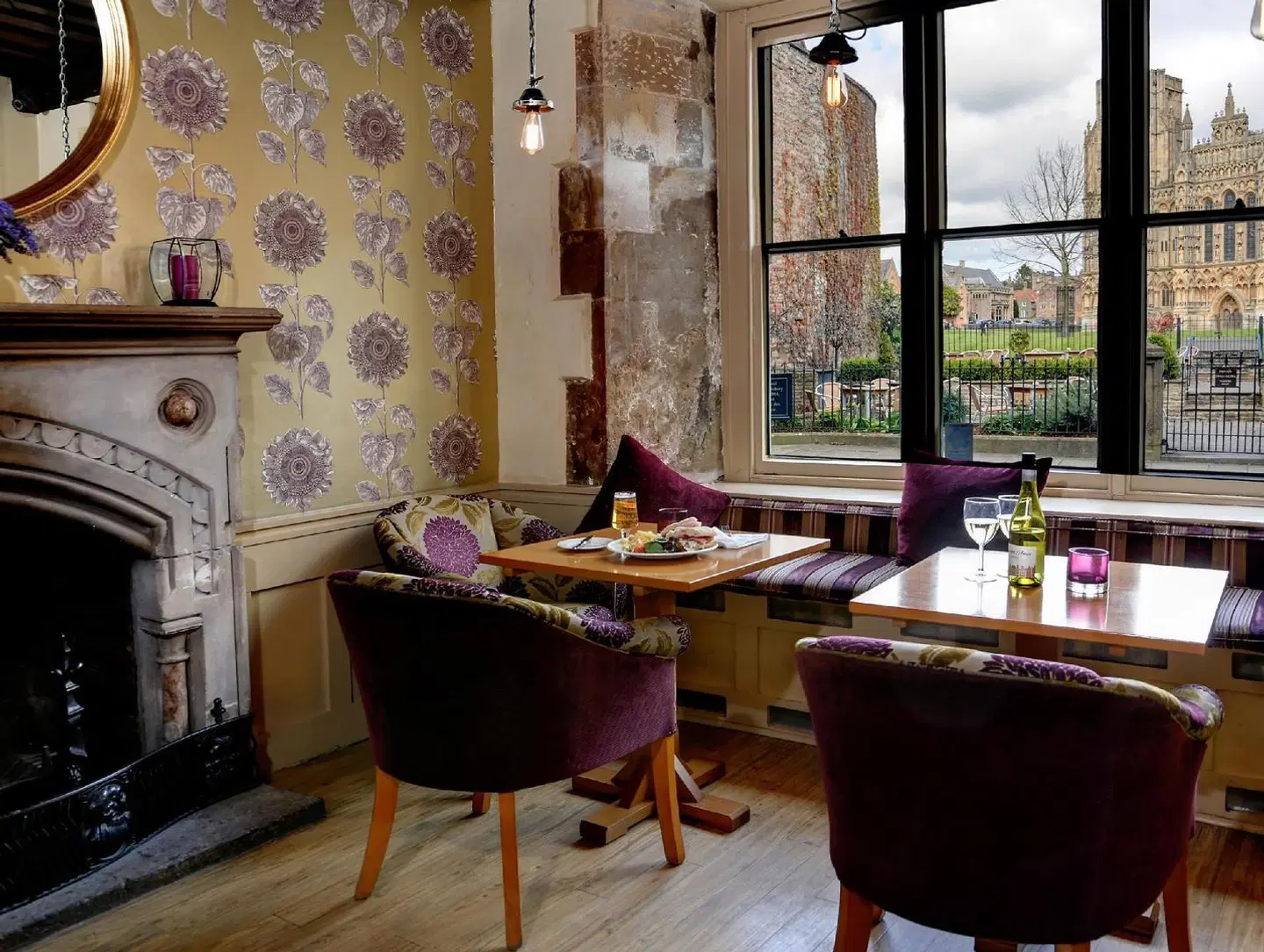 The Swan Hotel Wells Restaurant