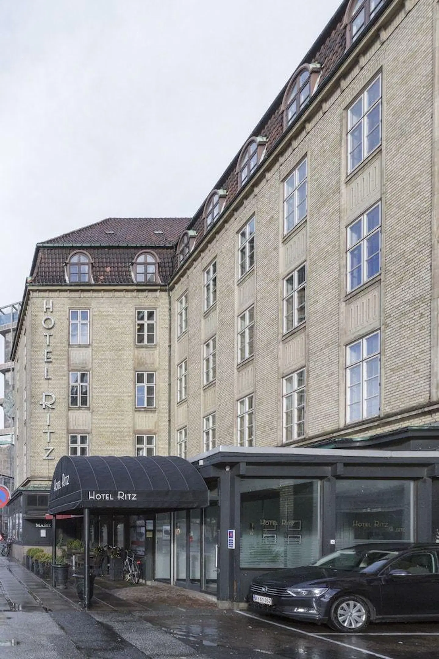 Milling Hotel Ritz EXTERIOR