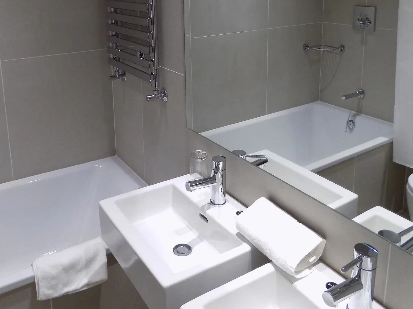 Flynns of Termonfeckin Boutique Hotel Badezimmer