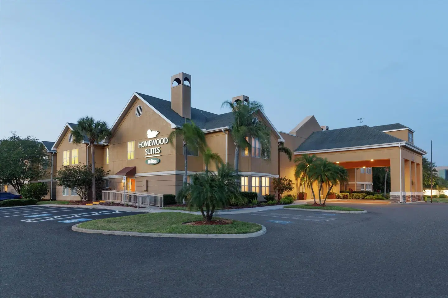 Homewood Suites by Hilton St. Petersburg Clearwater EXTERIOR