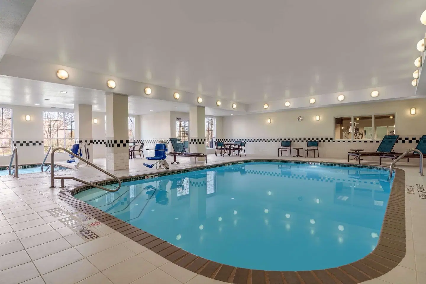 Homewood Suites by Hilton Providence-Warwick Hallenbad