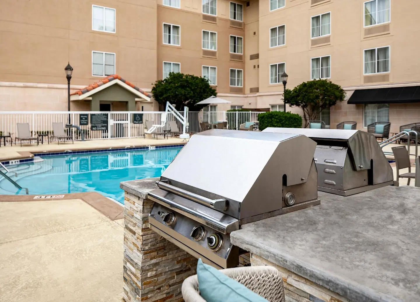Homewood Suites by Hilton Jacksonville-South/St. Johns Ctr. OUTDOOR_POOL