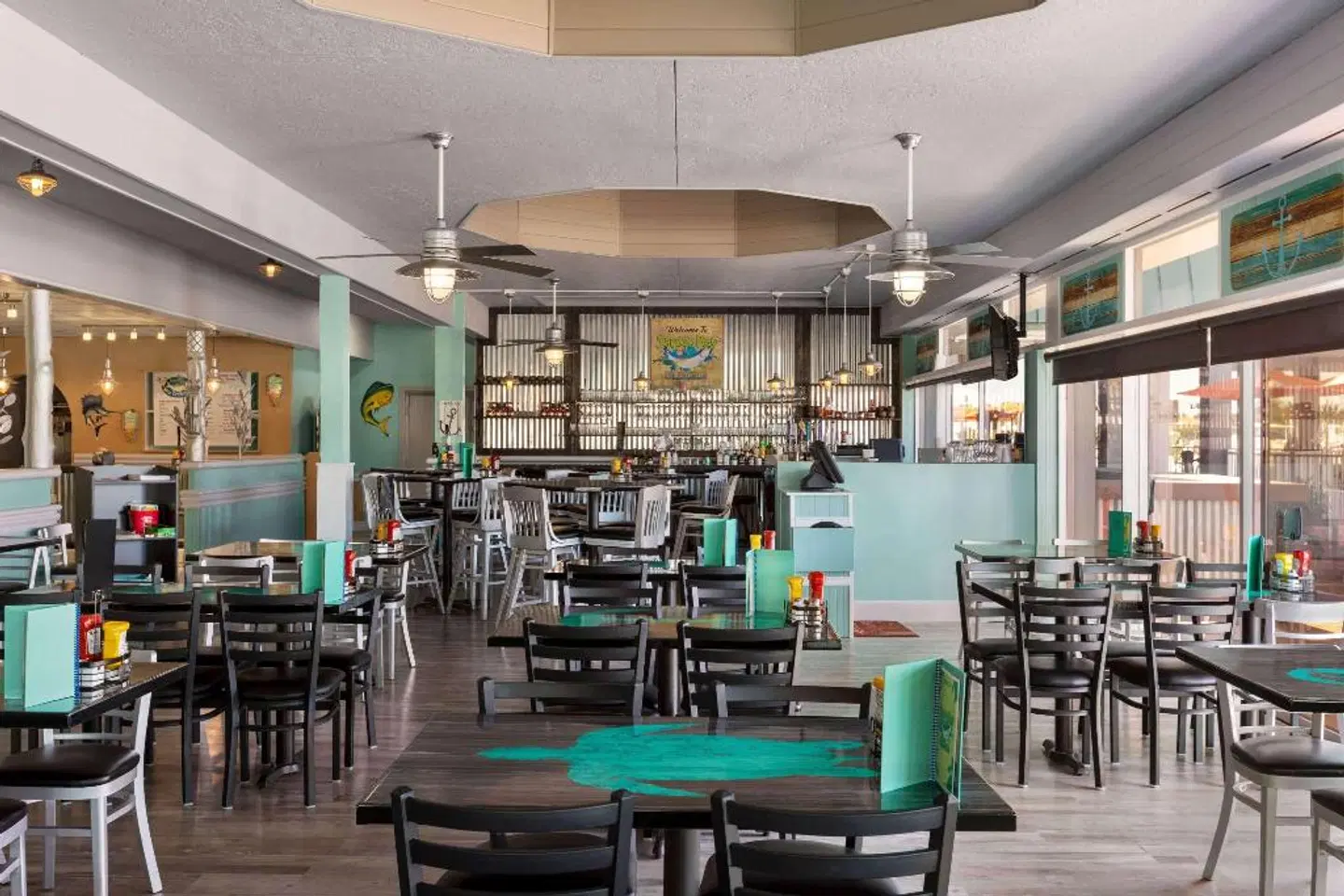 Ramada by Wyndham Sarasota Bar