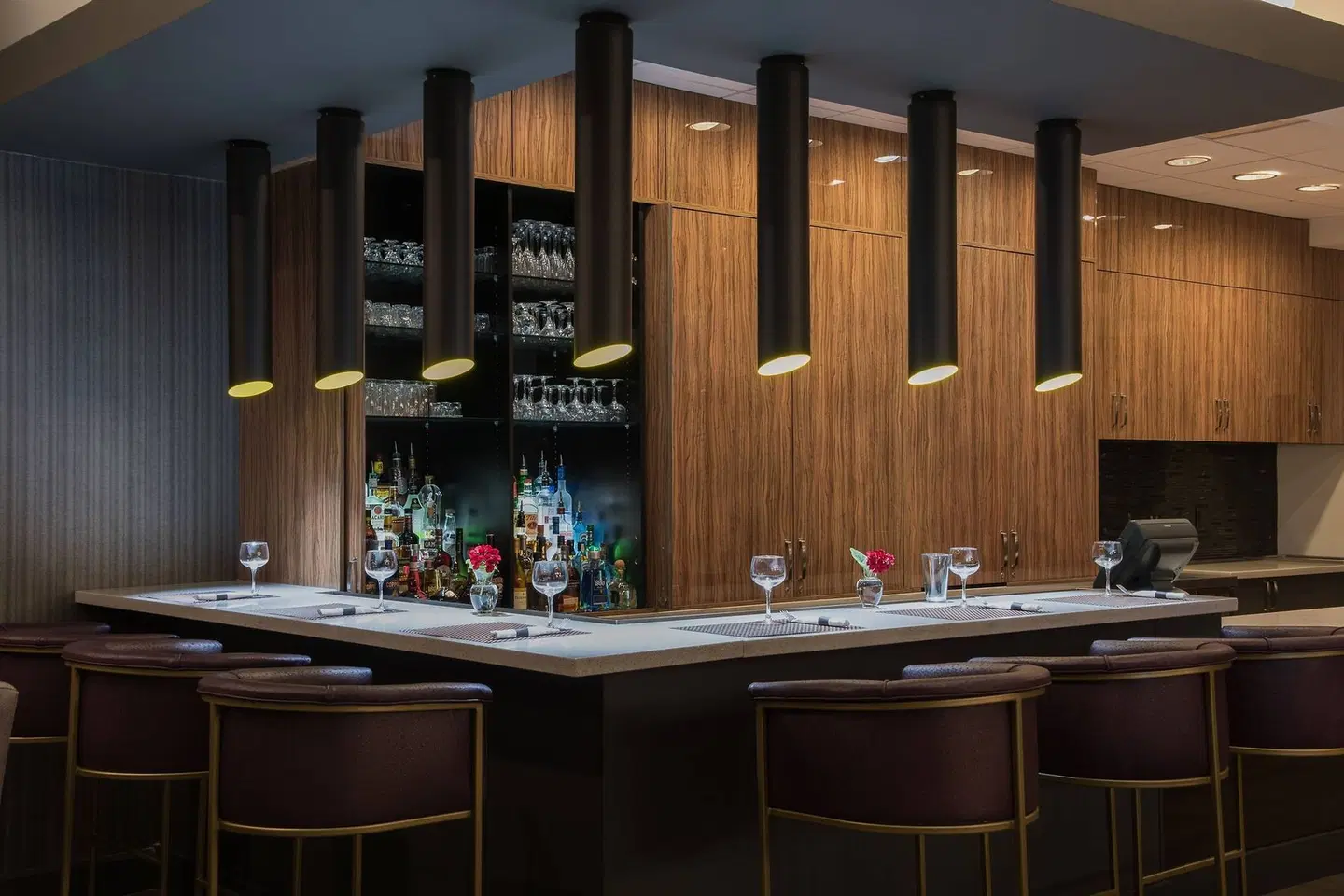 Courtyard by Marriott Bethesda Chevy Chase Bar