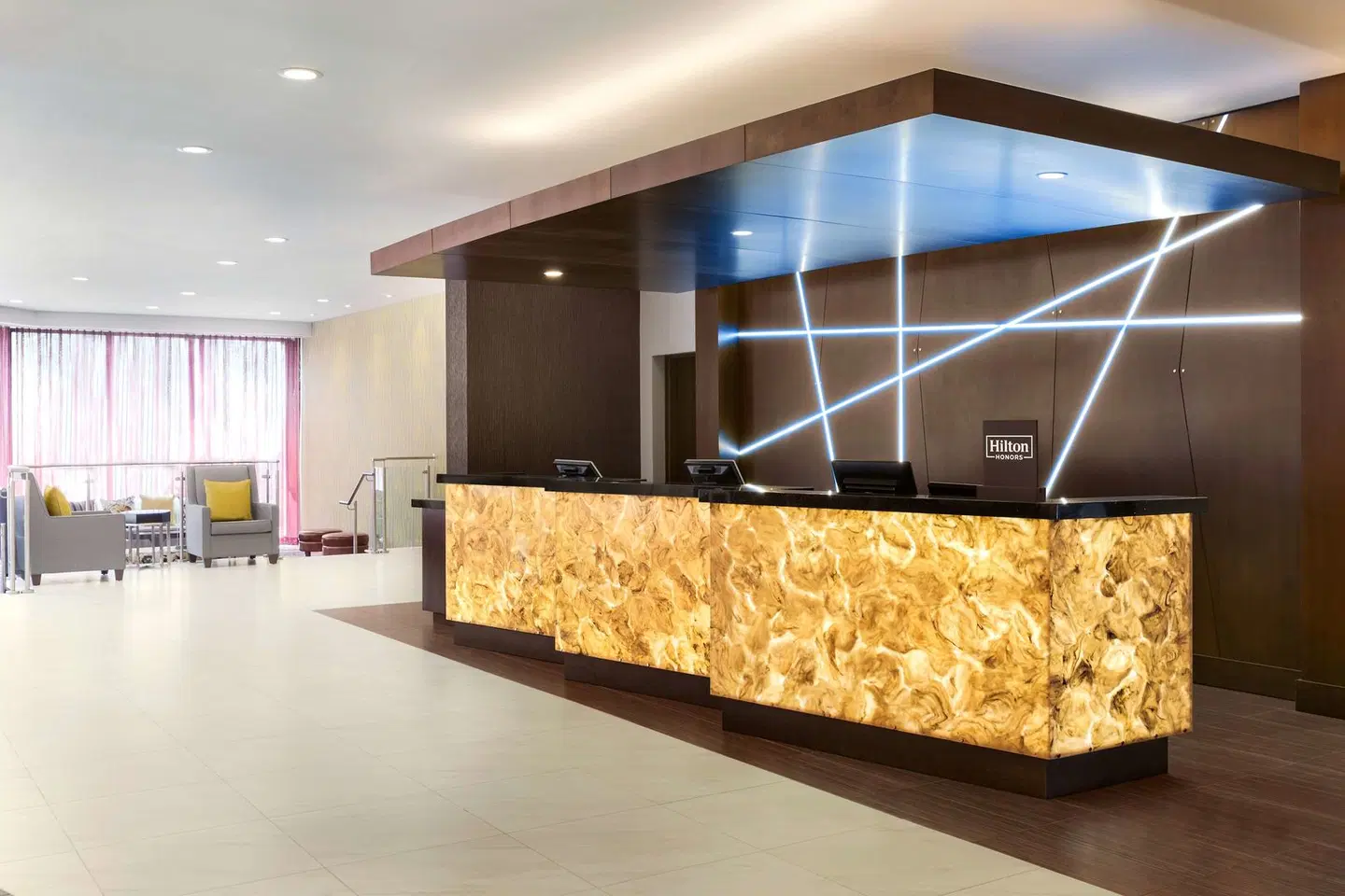 DoubleTree by Hilton Hotel Toronto Airport West LOUNGE_LOBBY