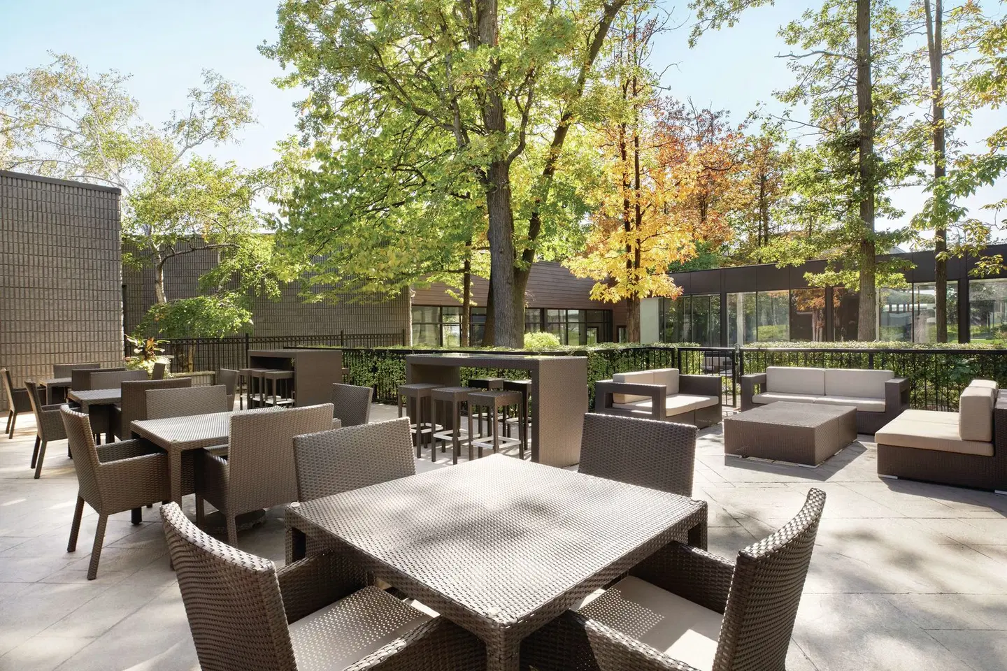 DoubleTree by Hilton Hotel Toronto Airport West Terrasse