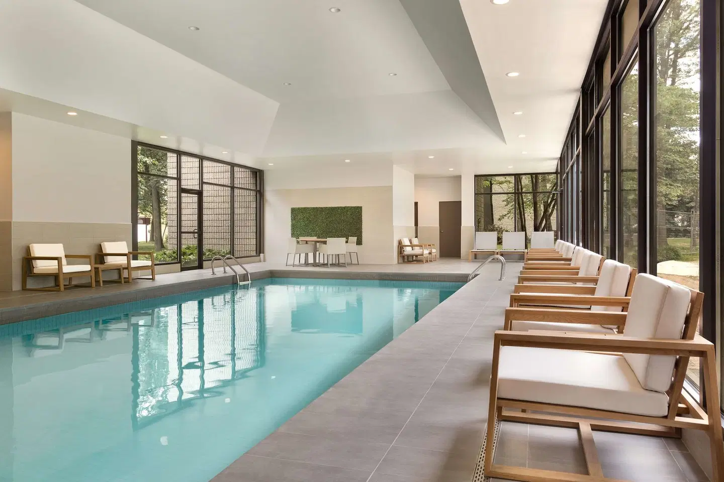 DoubleTree by Hilton Hotel Toronto Airport West Hallenbad