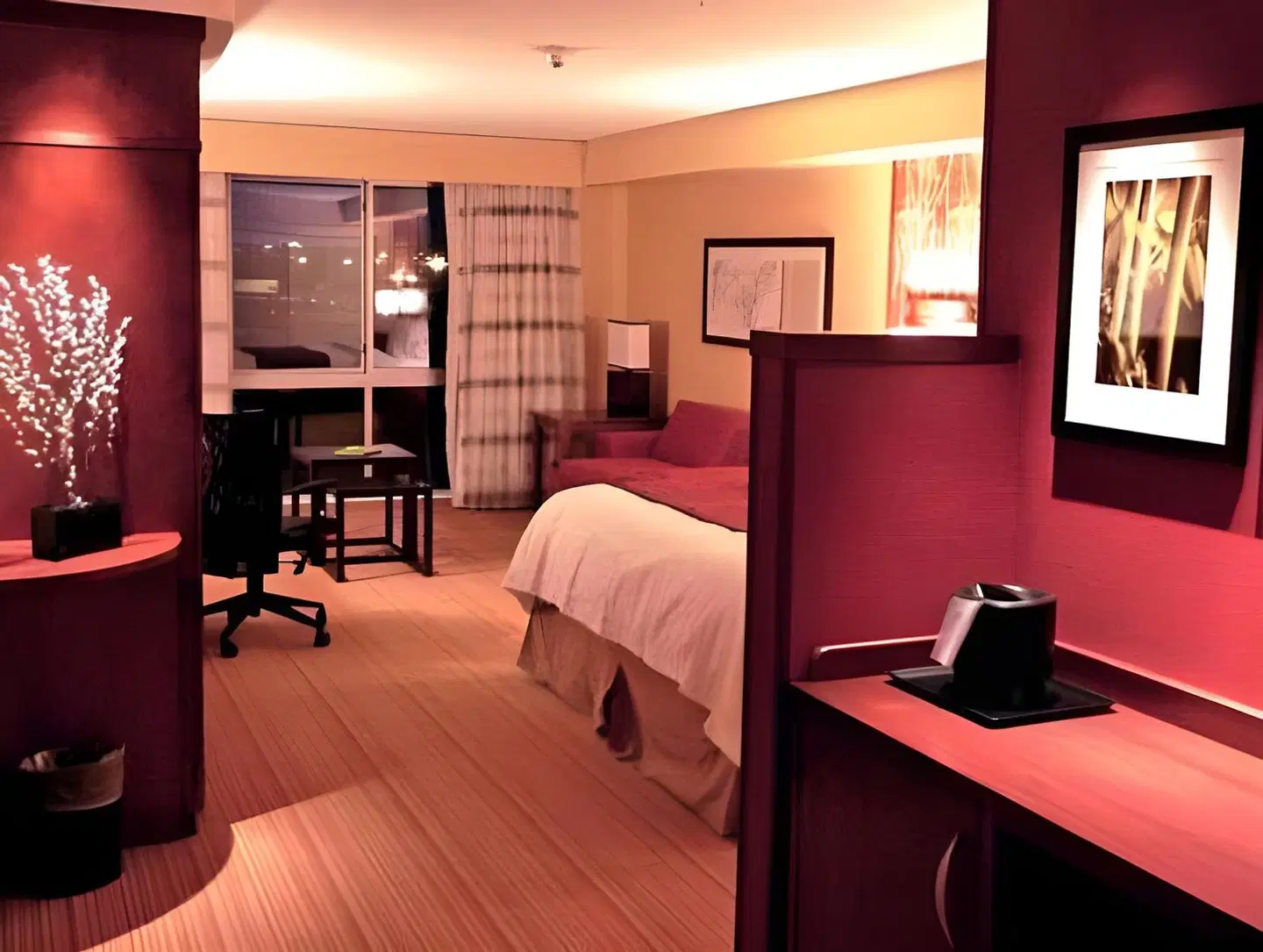 Courtyard by Marriott Milwaukee Airport ROOM_EXAMPLE