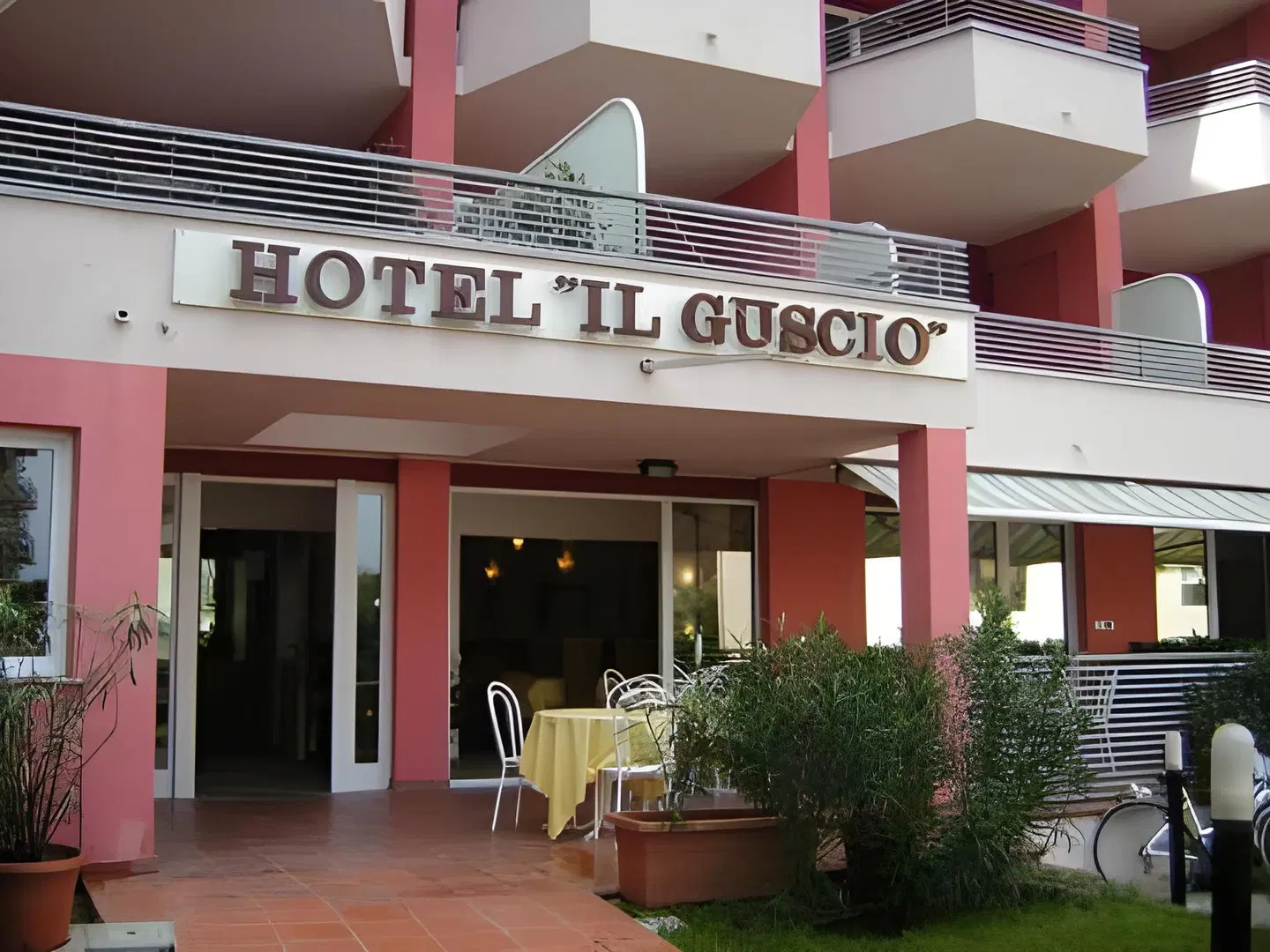 Il Guscio EXTERIOR