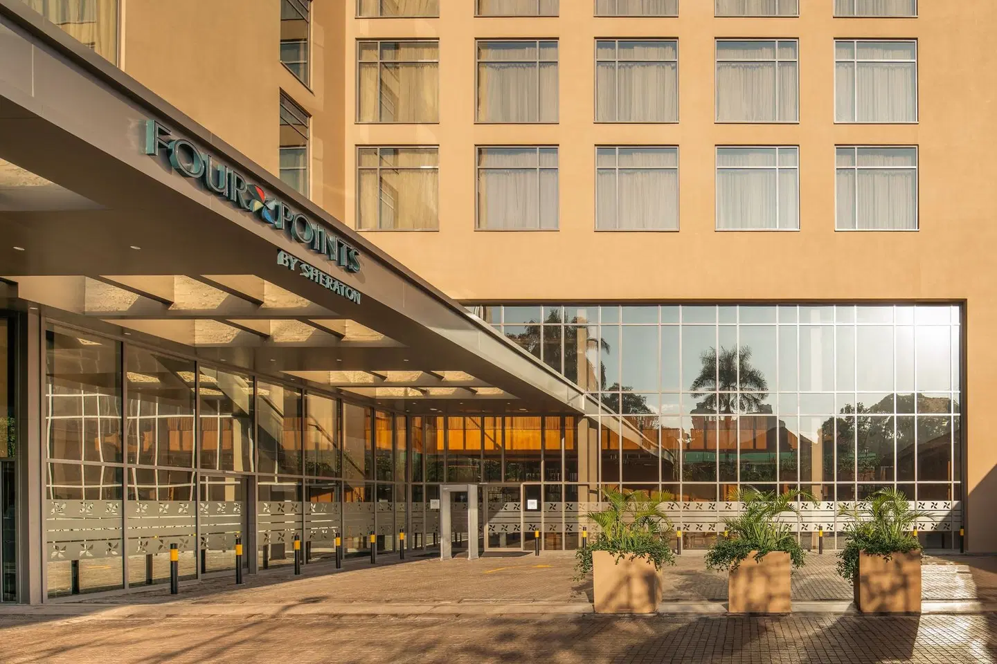 Four Points by Sheraton Kampala EXTERIOR