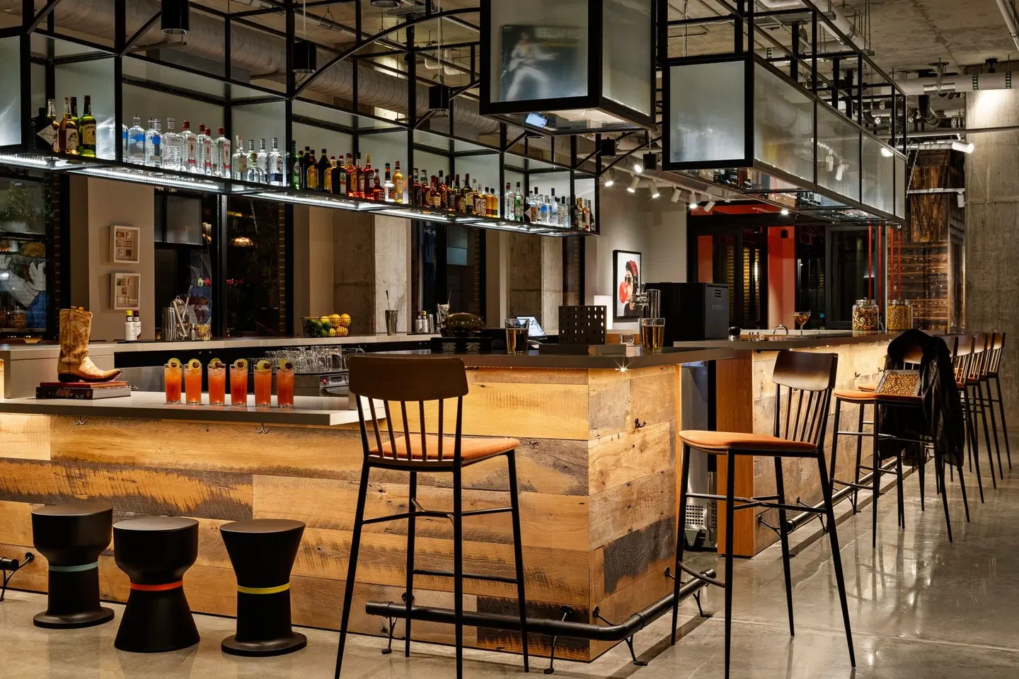 Moxy Omaha Downtown Bar