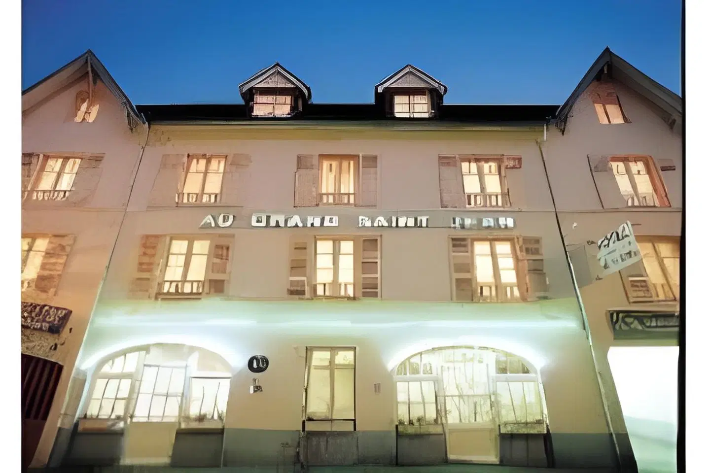 Best Western Plus Au Grand Saint Jean EXTERIOR