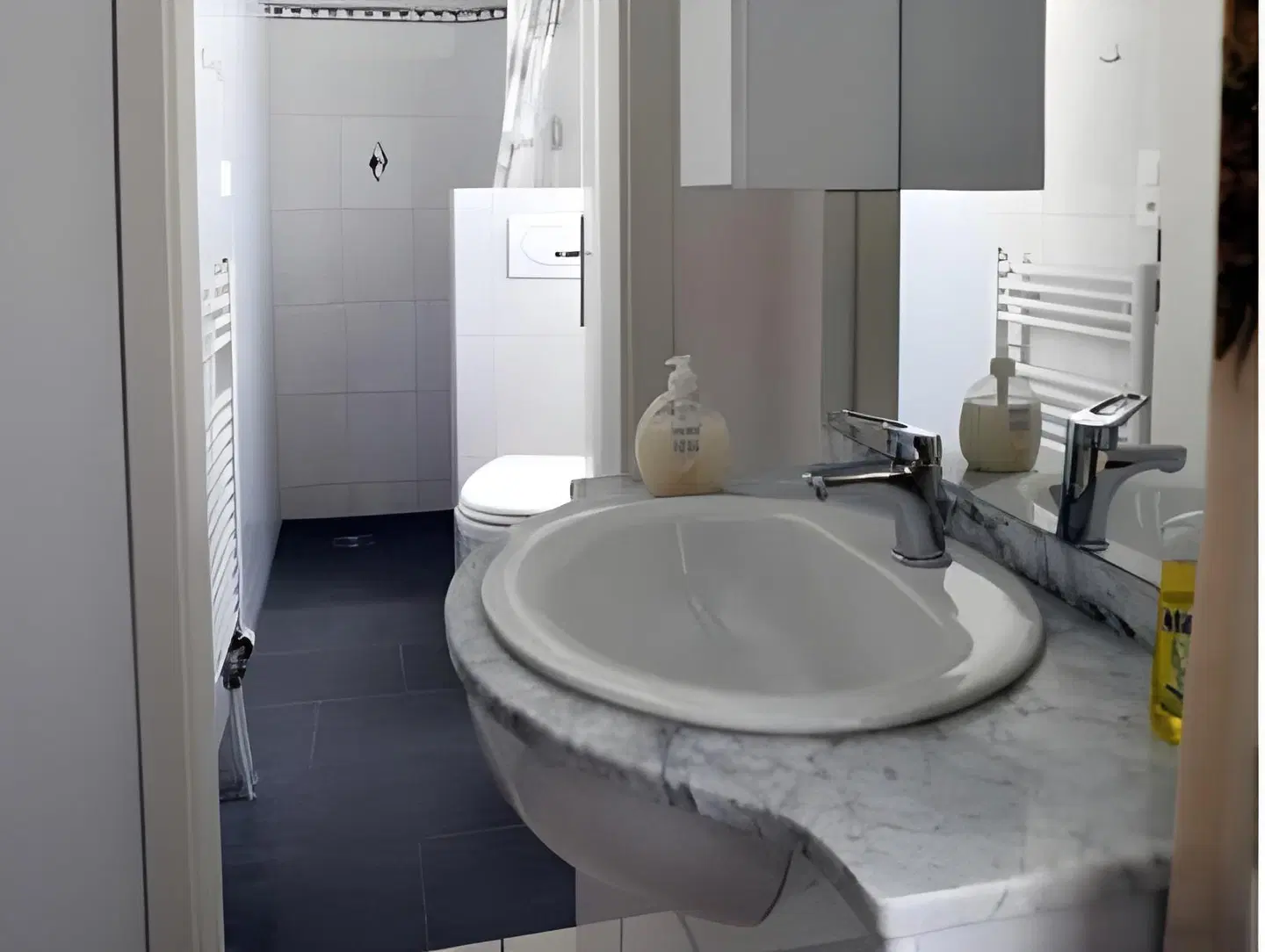 Niros Bed & Breakfast Badezimmer