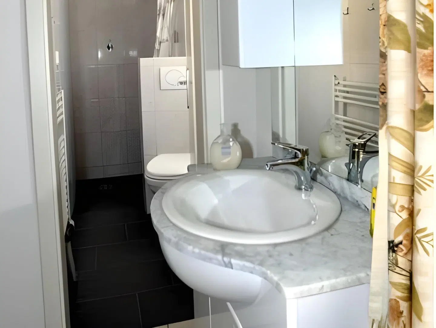 Niros Bed & Breakfast Badezimmer