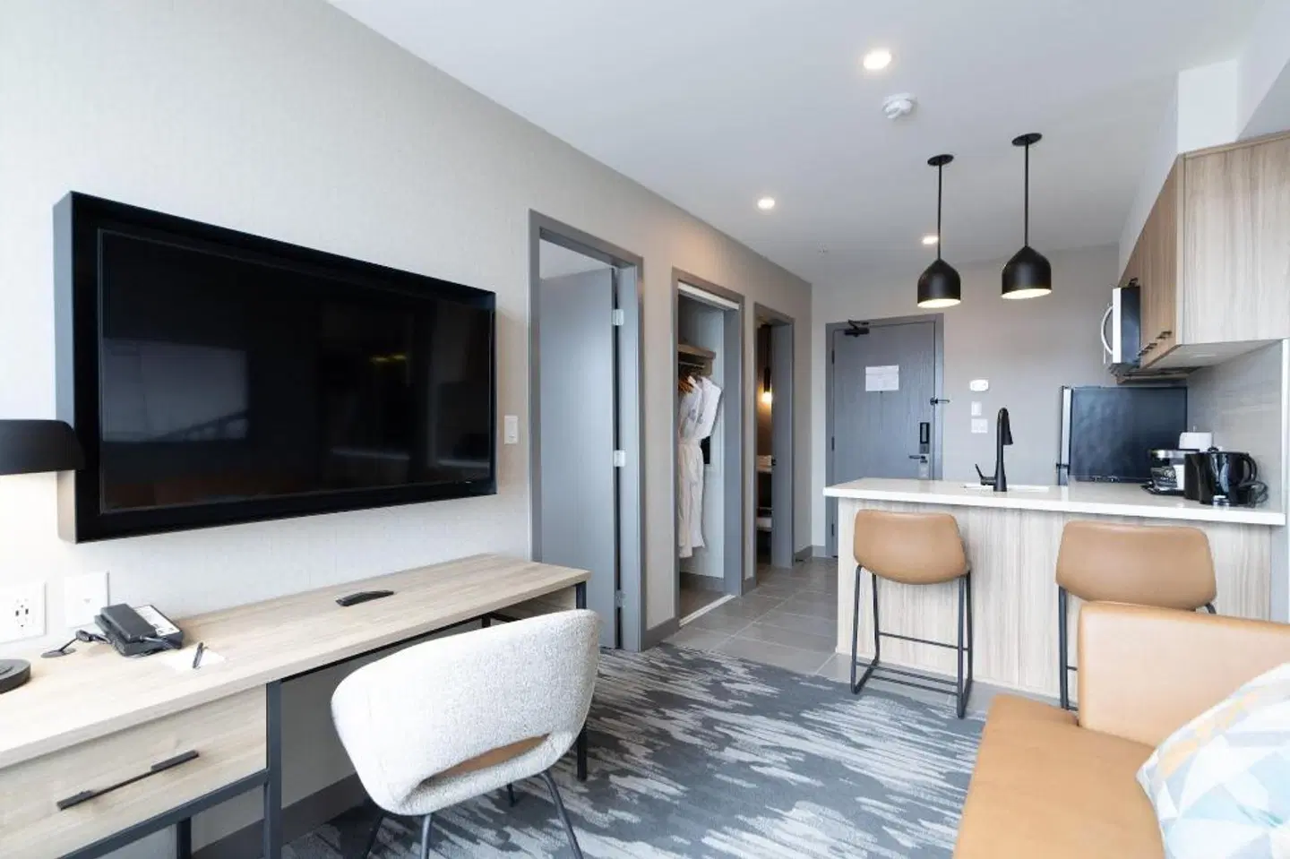 Sandman Signature Dartmouth Hotel & Suites ROOM_EXAMPLE