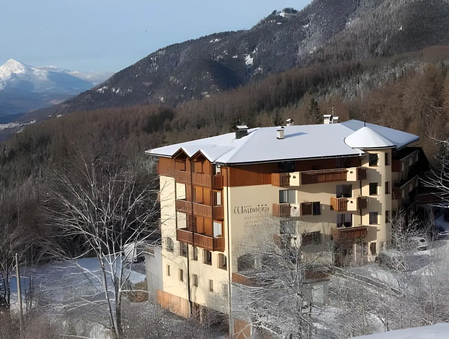 Waldheim EXTERIOR